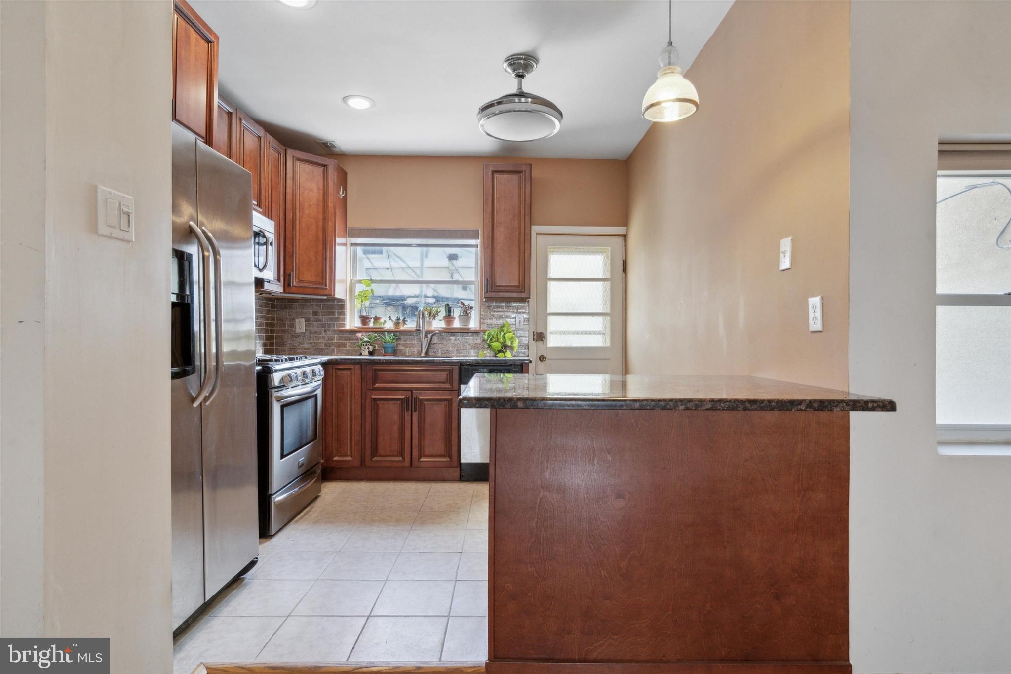 MARCONI PARK EAST - Residential