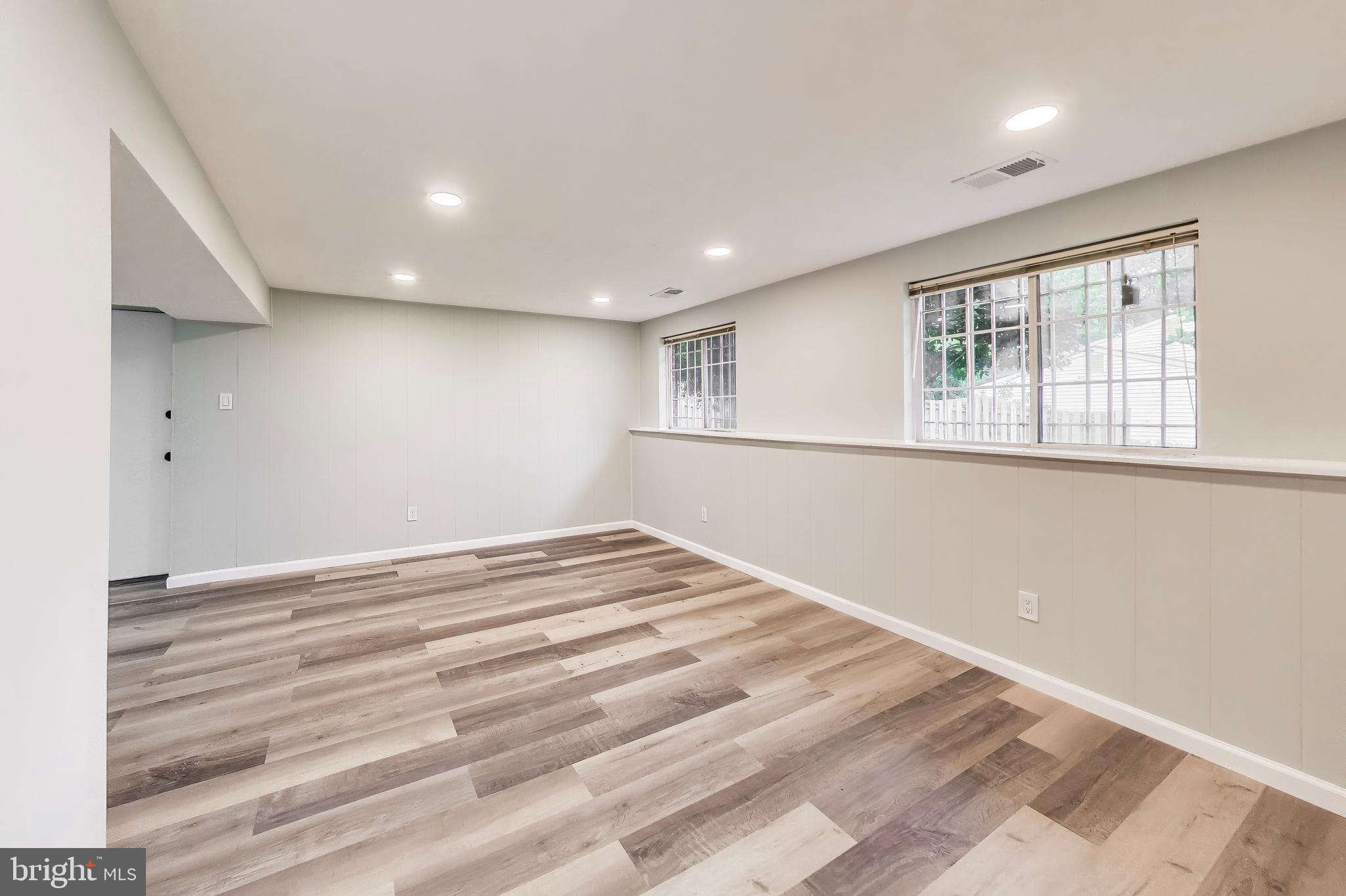 OXON HILL - Residential