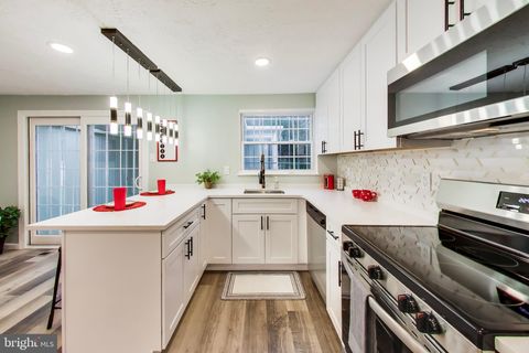 Tiny photo for 5405 Truoc Court, OXON HILL, MD 20745 (MLS # MDPG2203398)