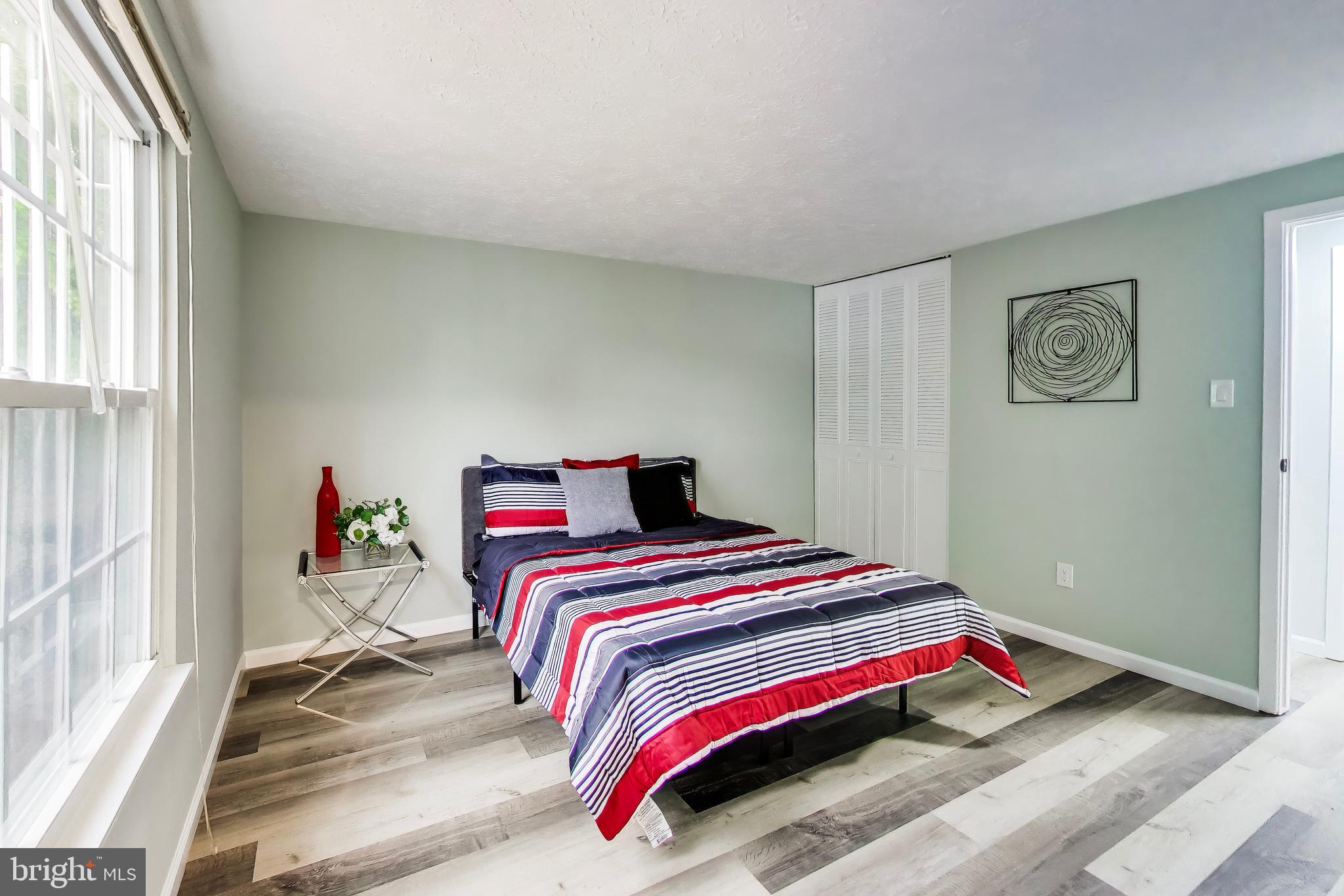 OXON HILL - Residential