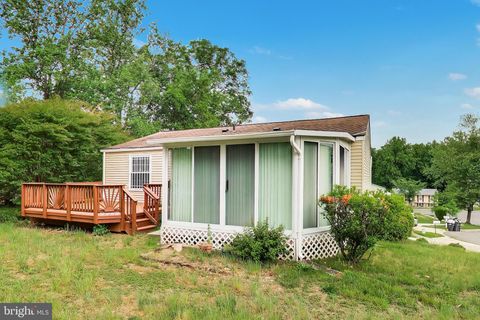 Tiny photo for 5405 Truoc Court, OXON HILL, MD 20745 (MLS # MDPG2203398)