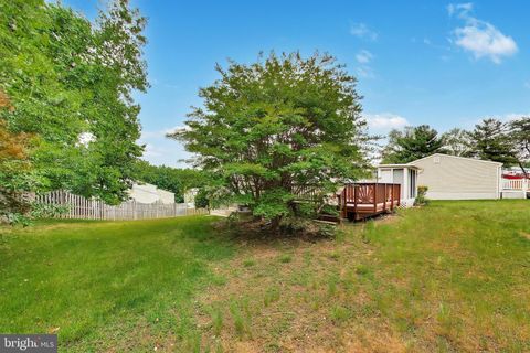 Tiny photo for 5405 Truoc Court, OXON HILL, MD 20745 (MLS # MDPG2203398)