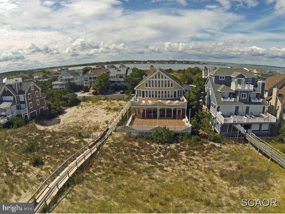 BREAKWATER BEACH - Residential