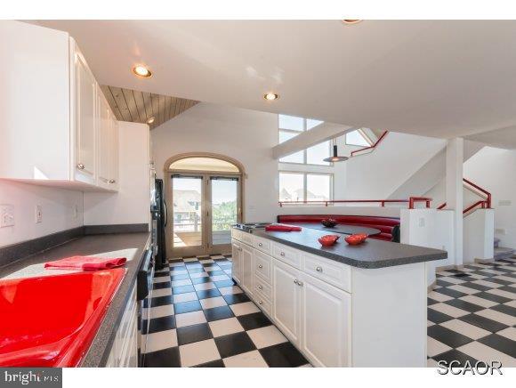 BREAKWATER BEACH - Residential