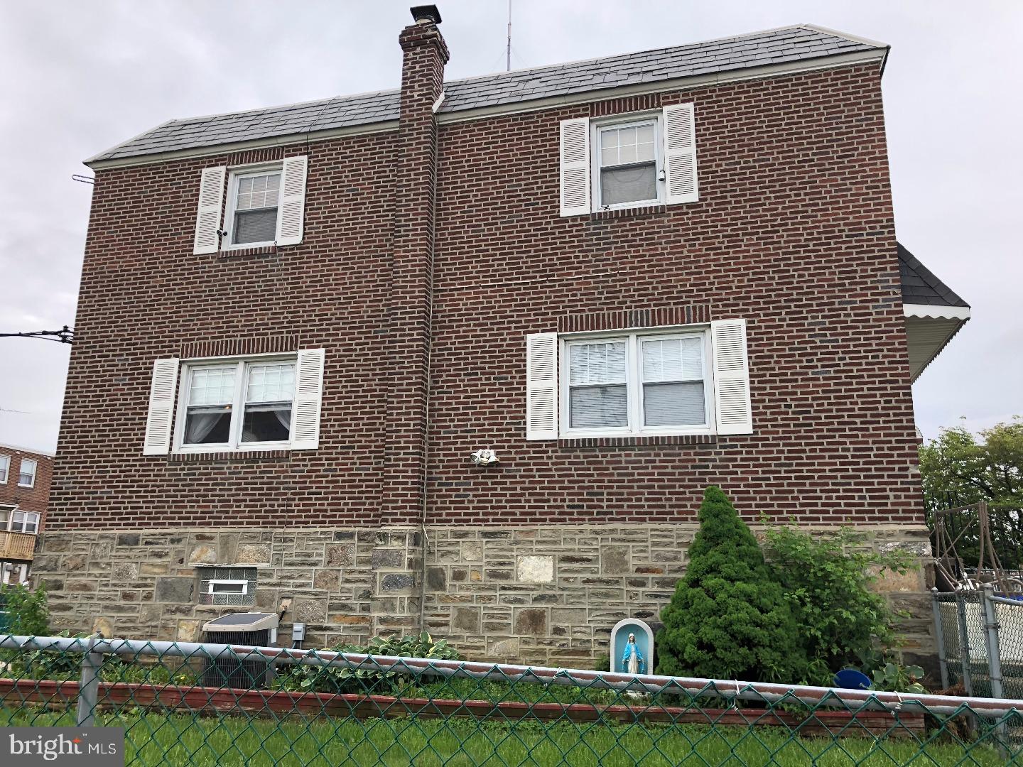 MAYFAIR (WEST) - Residential