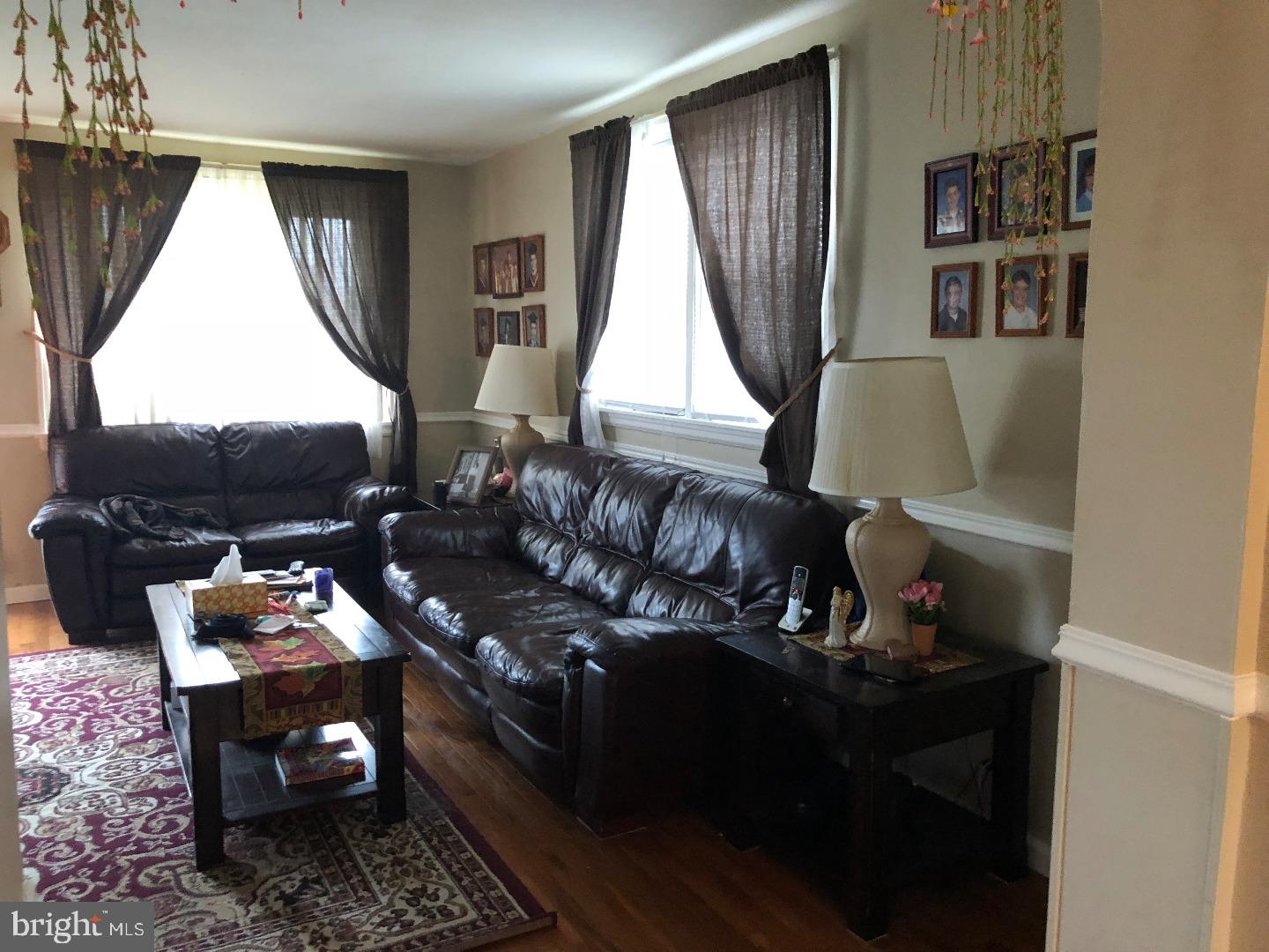 MAYFAIR (WEST) - Residential