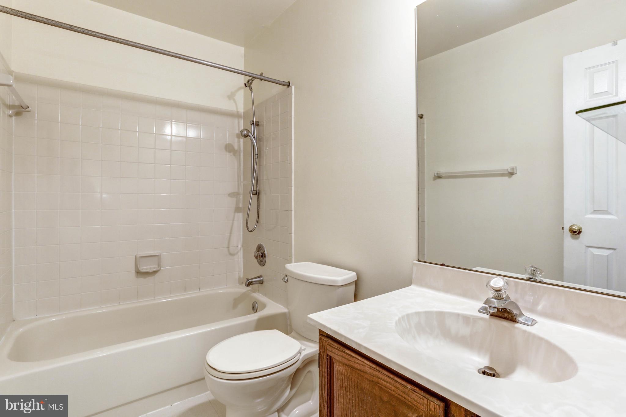 BRANDERMILL - Residential Lease