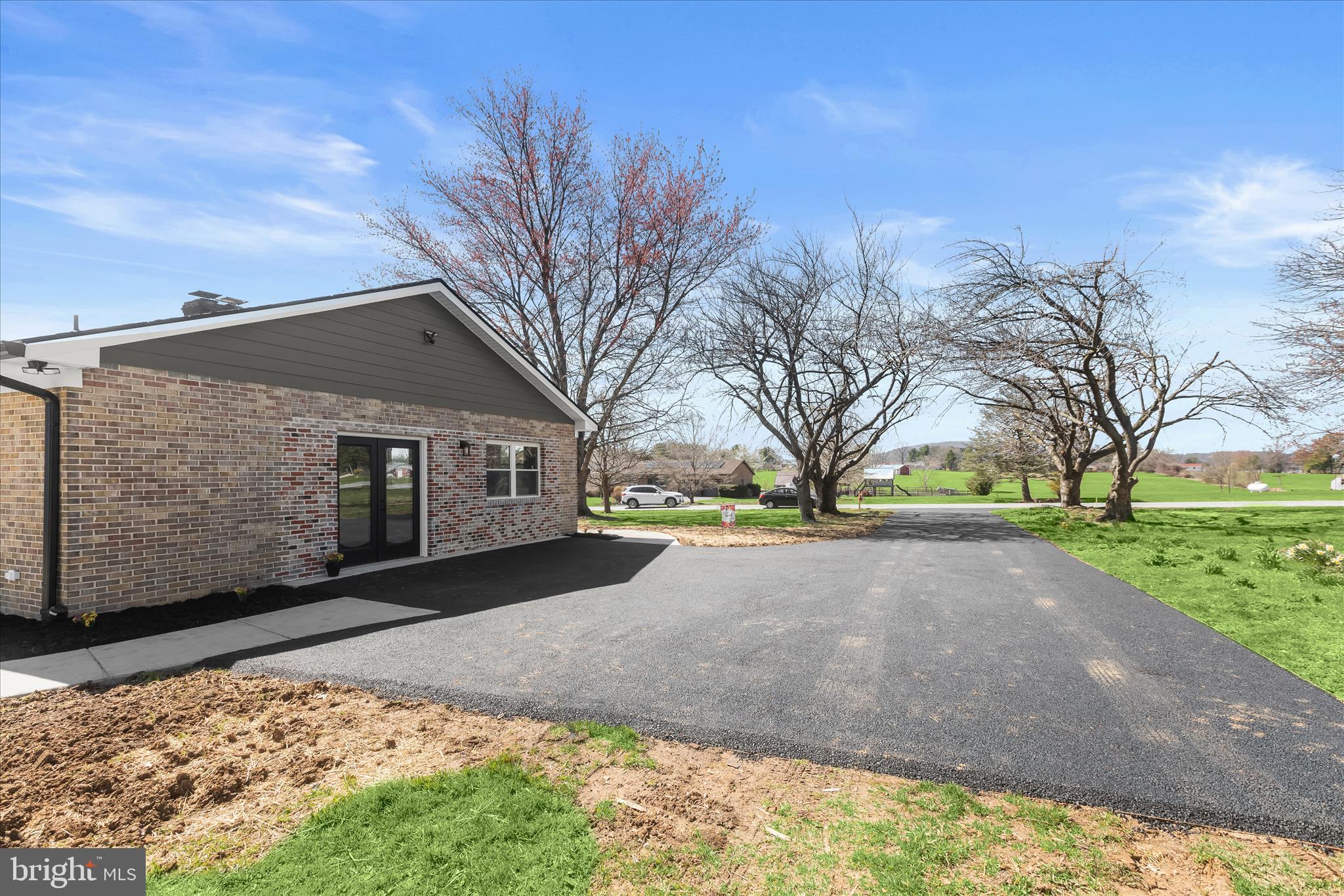 MYERSVILLE - Residential