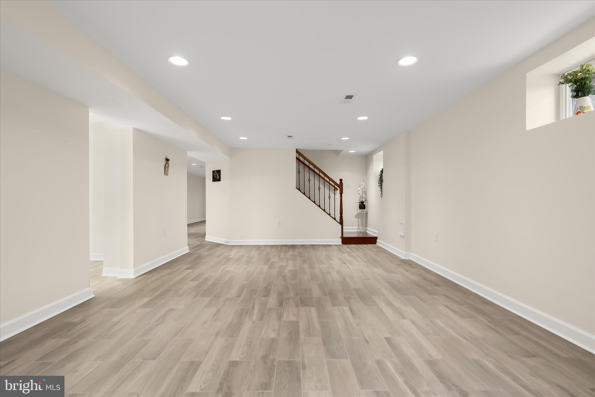 MYERSVILLE - Residential