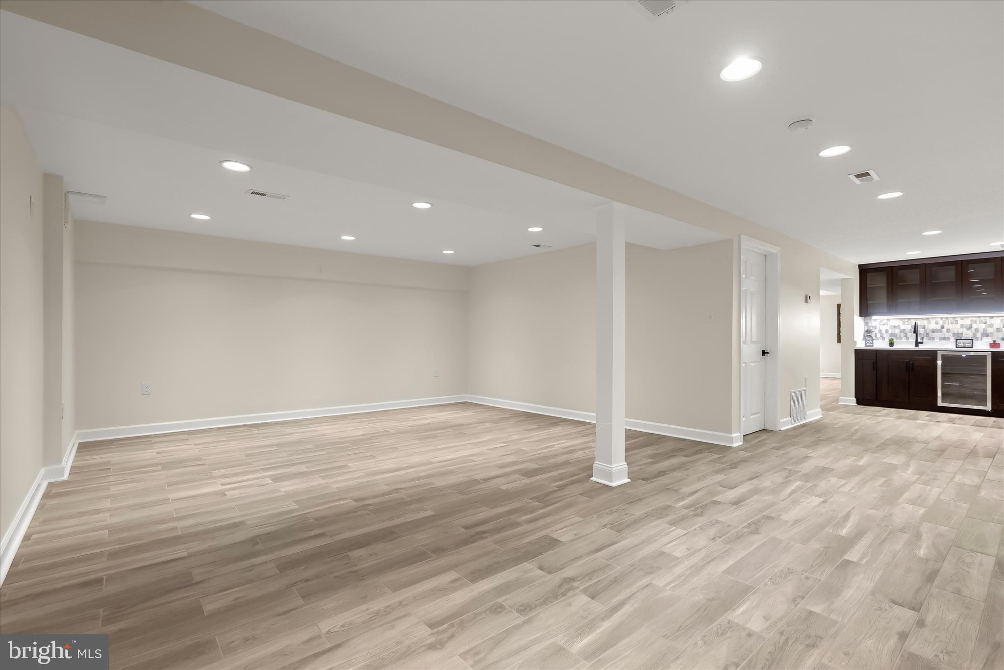 MYERSVILLE - Residential