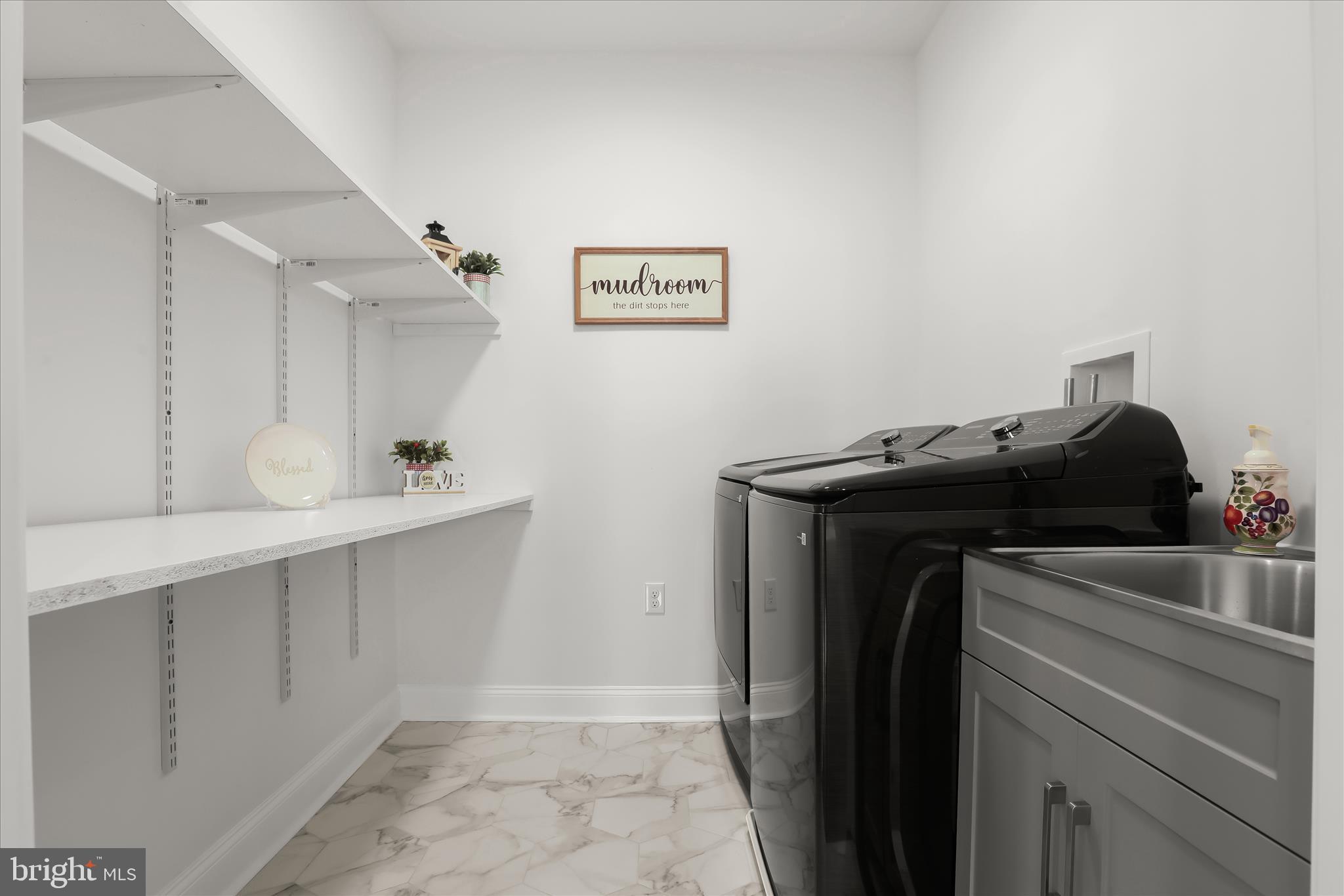 MYERSVILLE - Residential