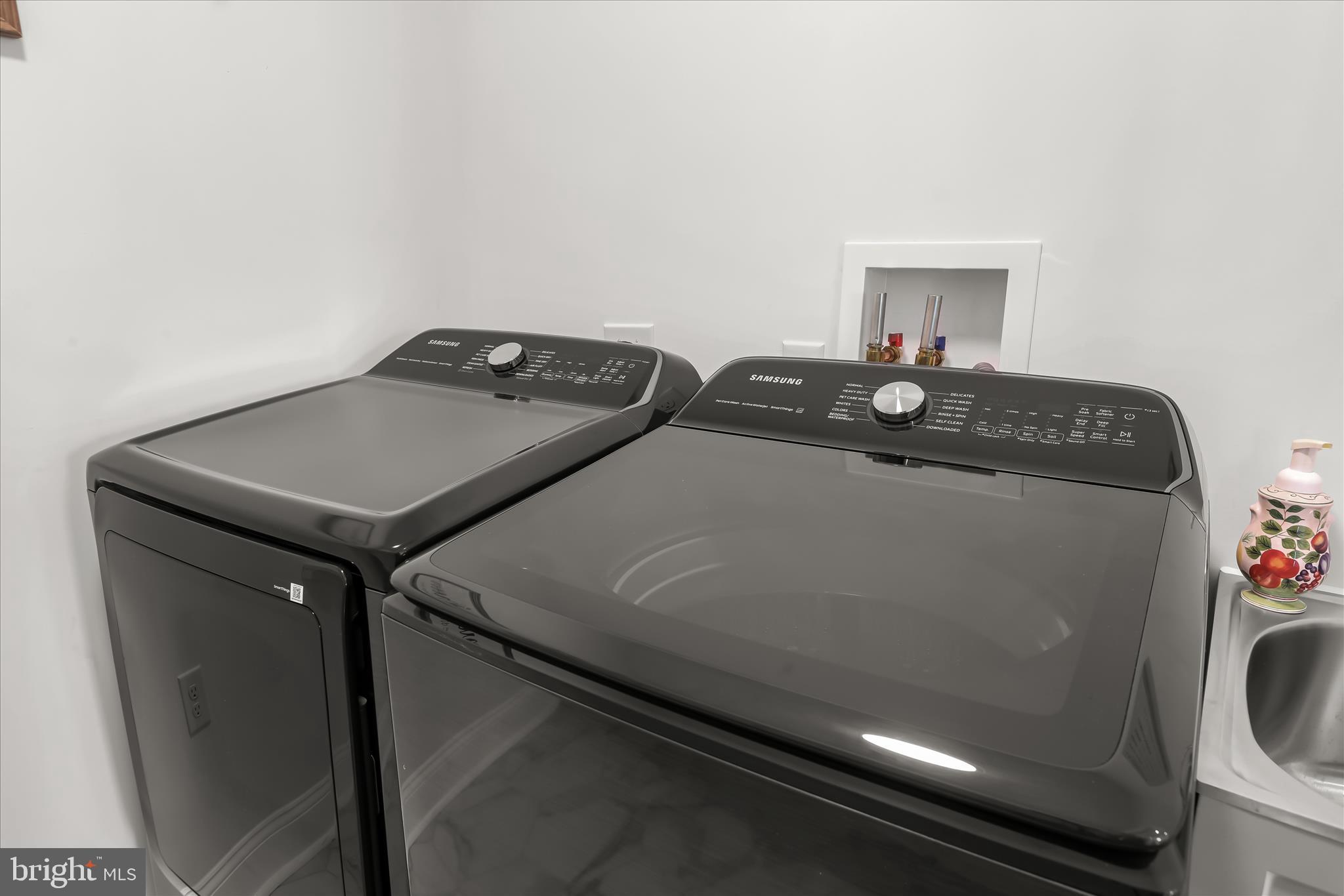 MYERSVILLE - Residential