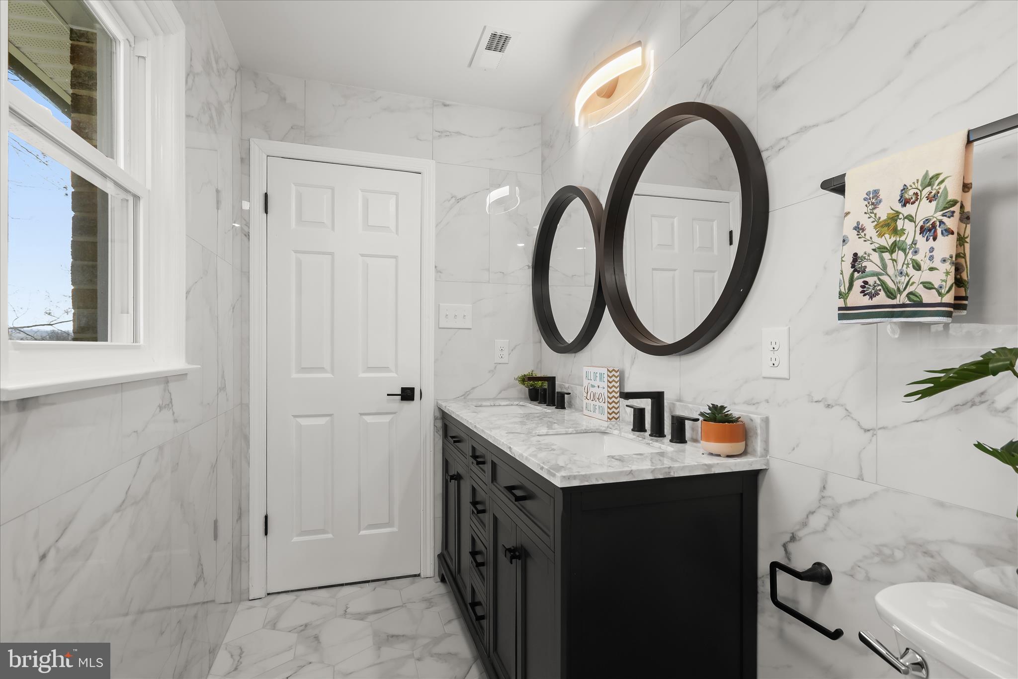 MYERSVILLE - Residential