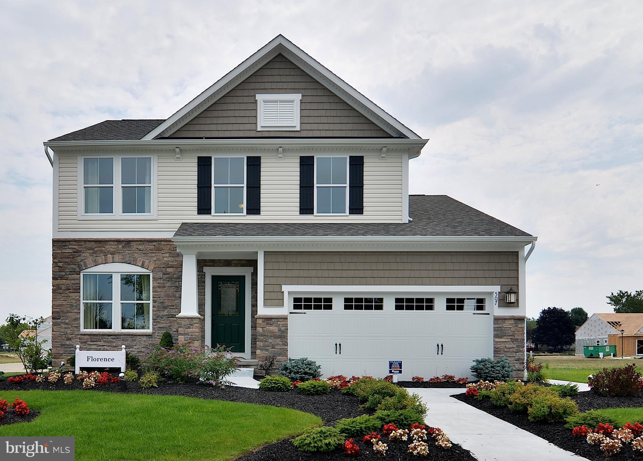 HAWKINS MANOR - Residential