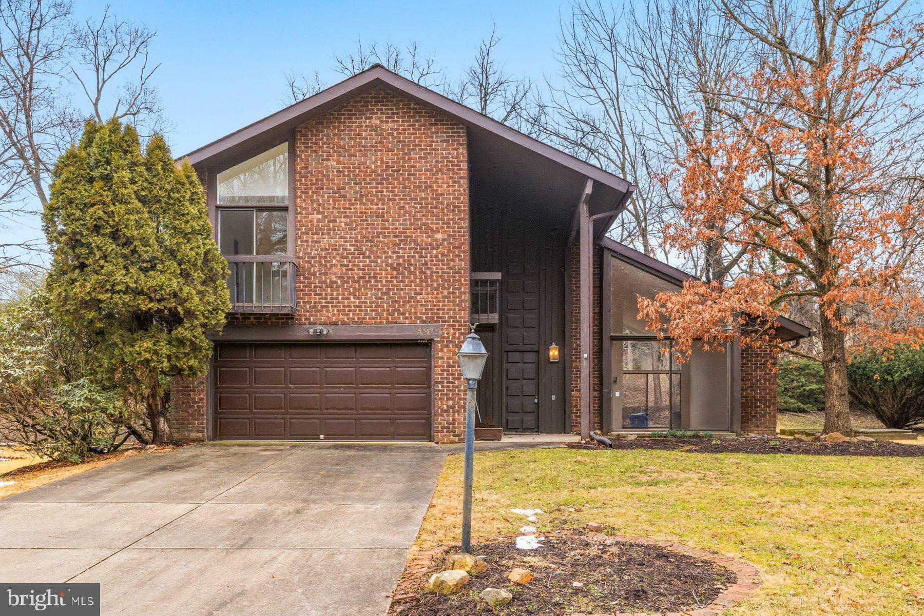 5317 LIGHTNING VIEW ROAD