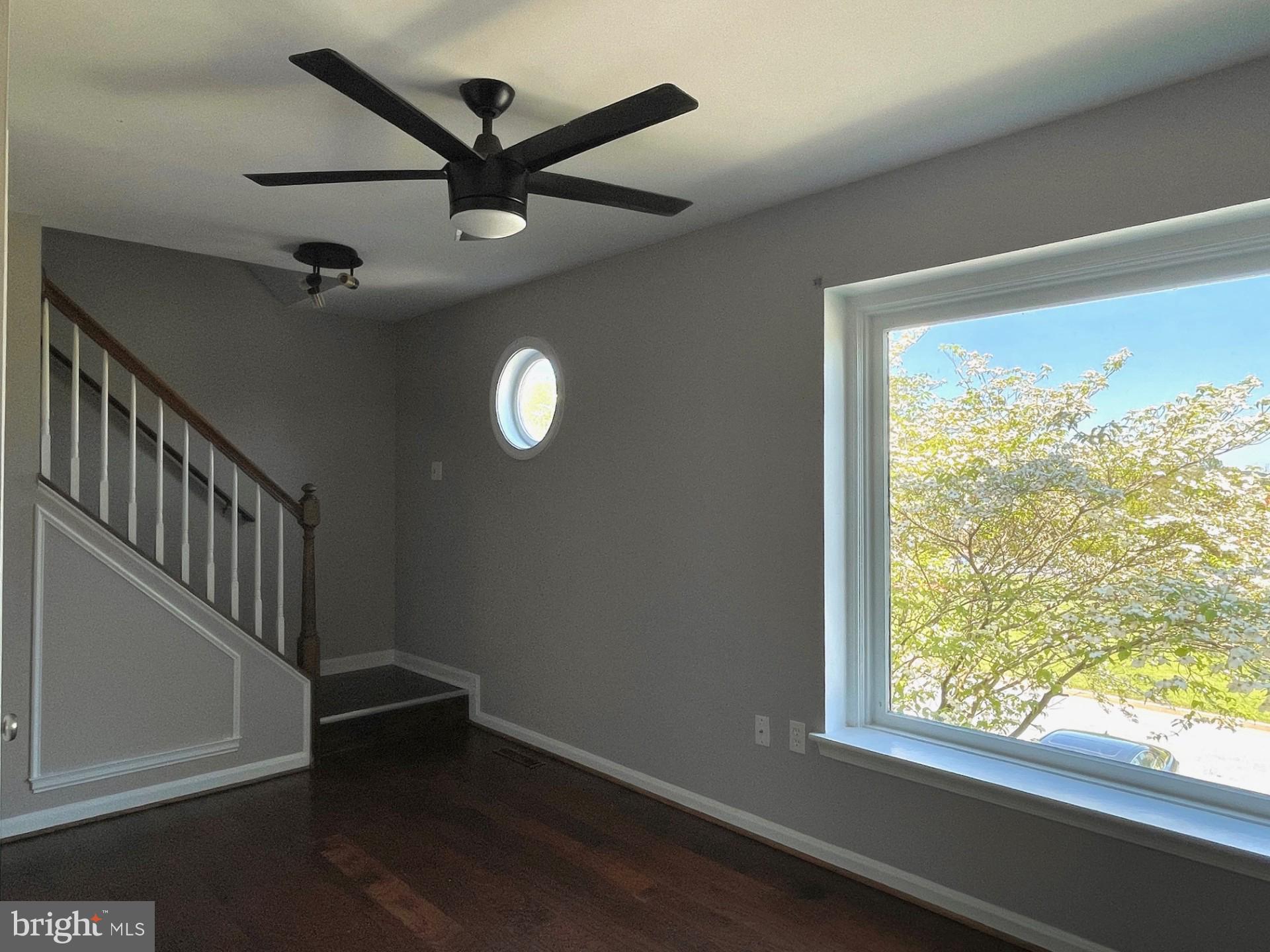 VILLAS LAKE ANITA LOUISE - Residential