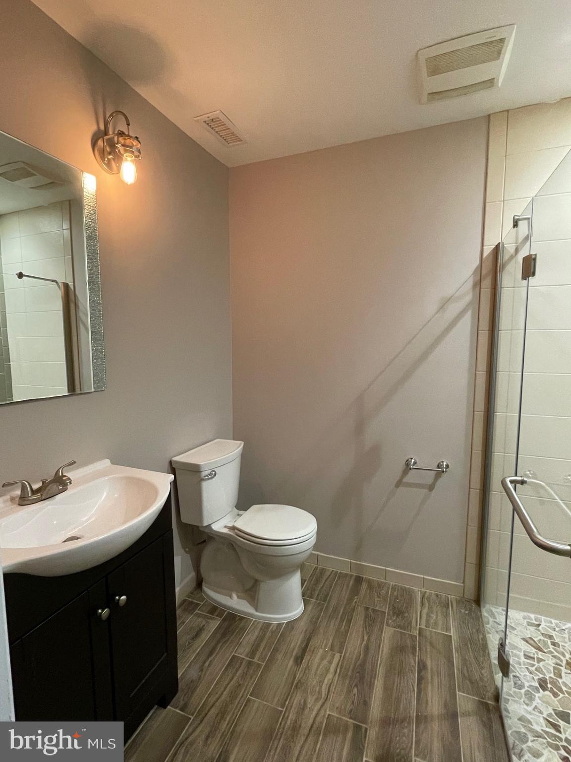 VILLAS LAKE ANITA LOUISE - Residential