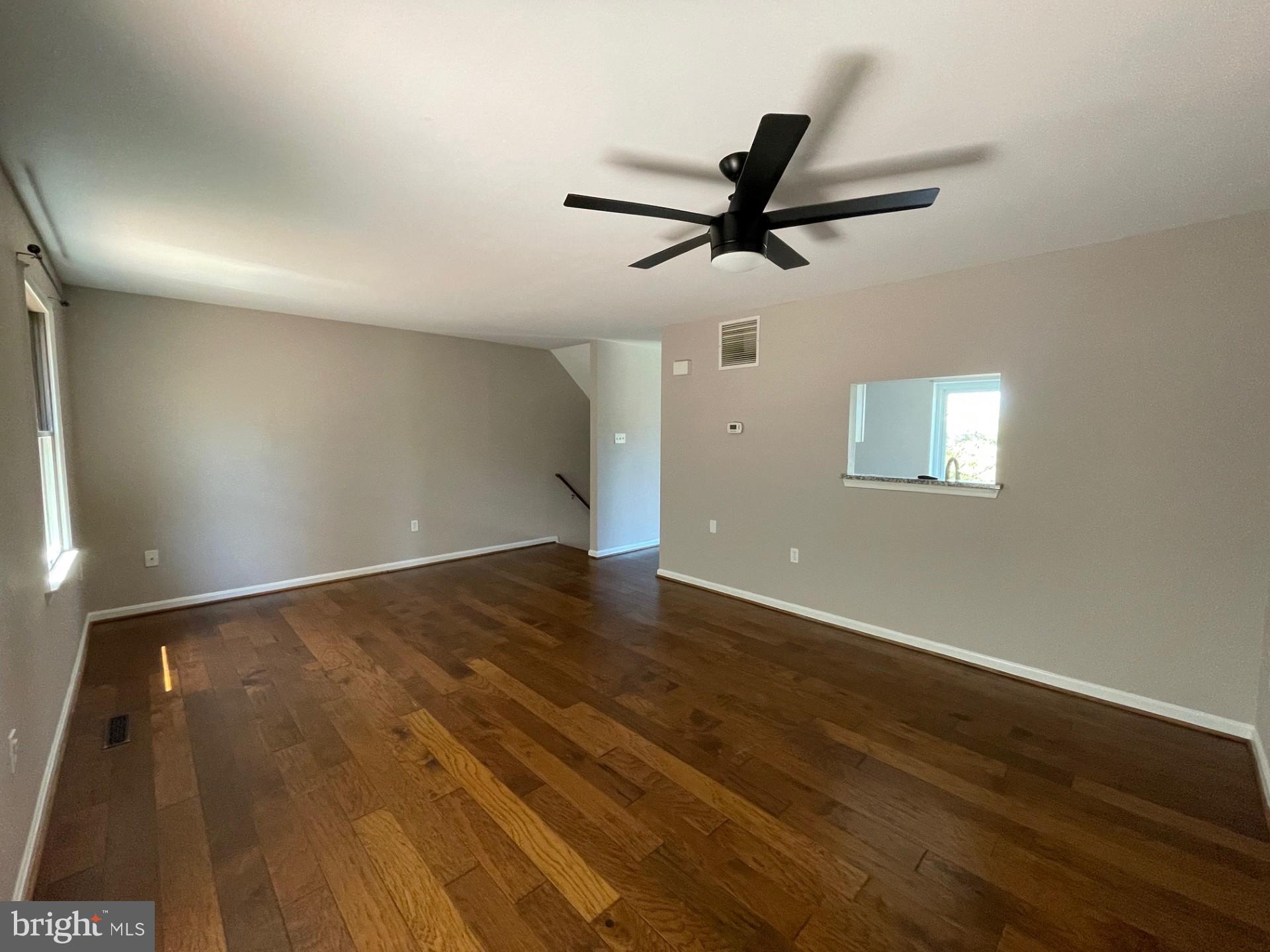 VILLAS LAKE ANITA LOUISE - Residential