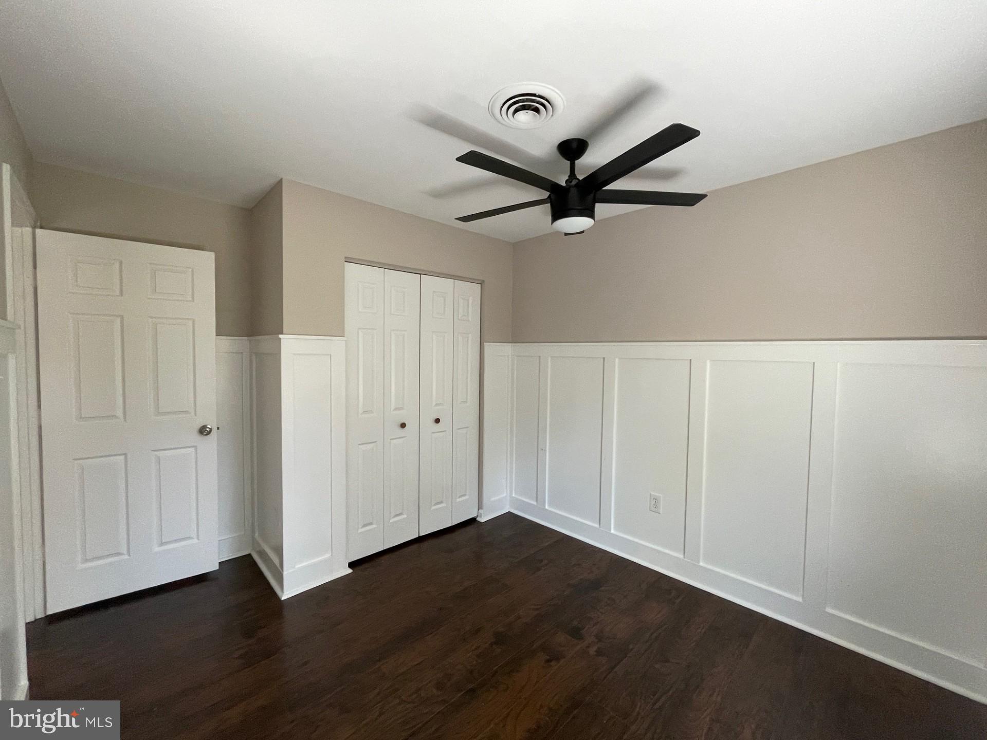 VILLAS LAKE ANITA LOUISE - Residential