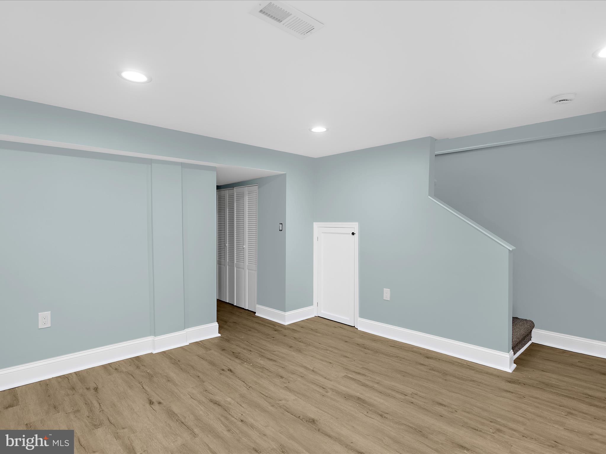 RAMBLEWOOD - Residential