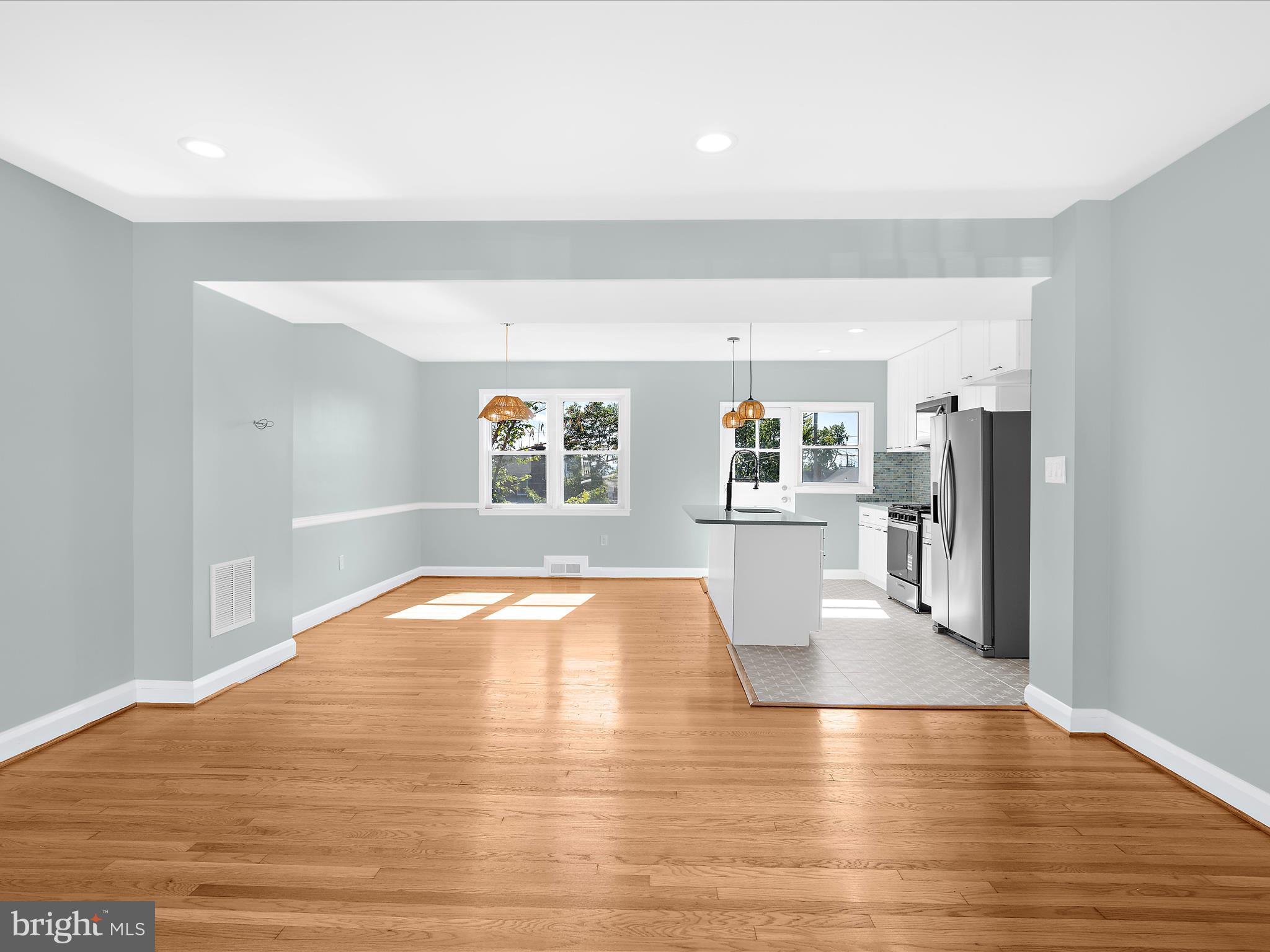 RAMBLEWOOD - Residential