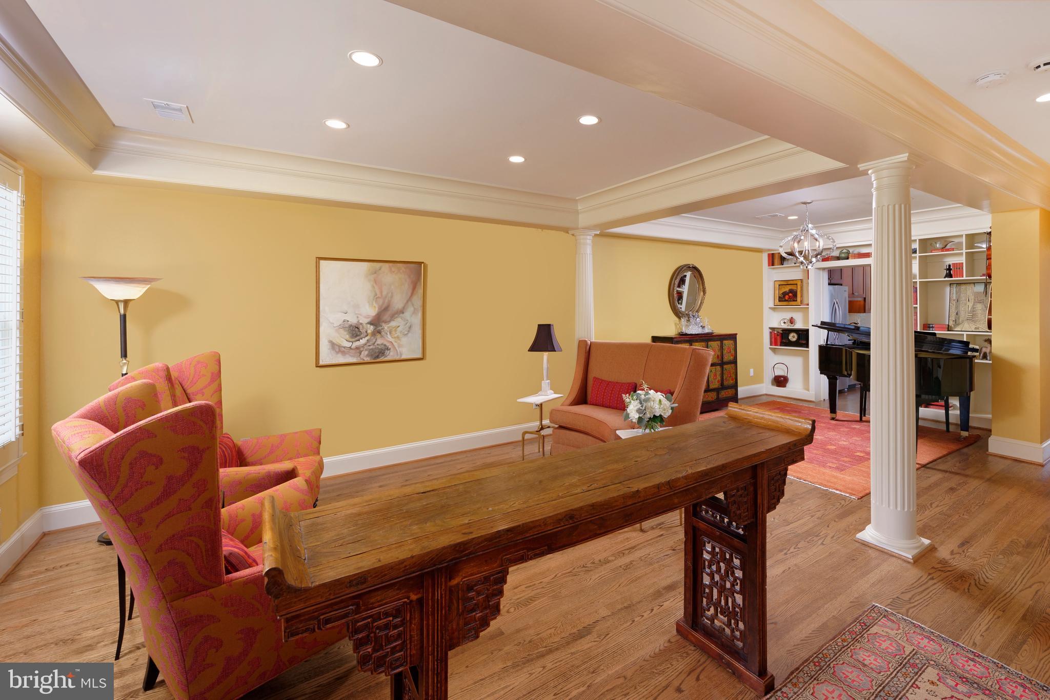 OLD TOWN ALEXANDRIA - Residential