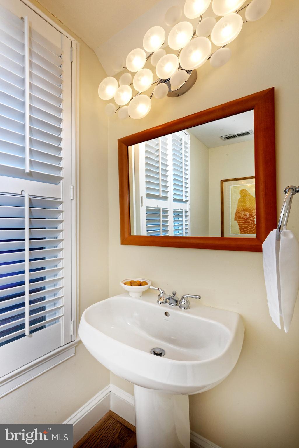 OLD TOWN ALEXANDRIA - Residential