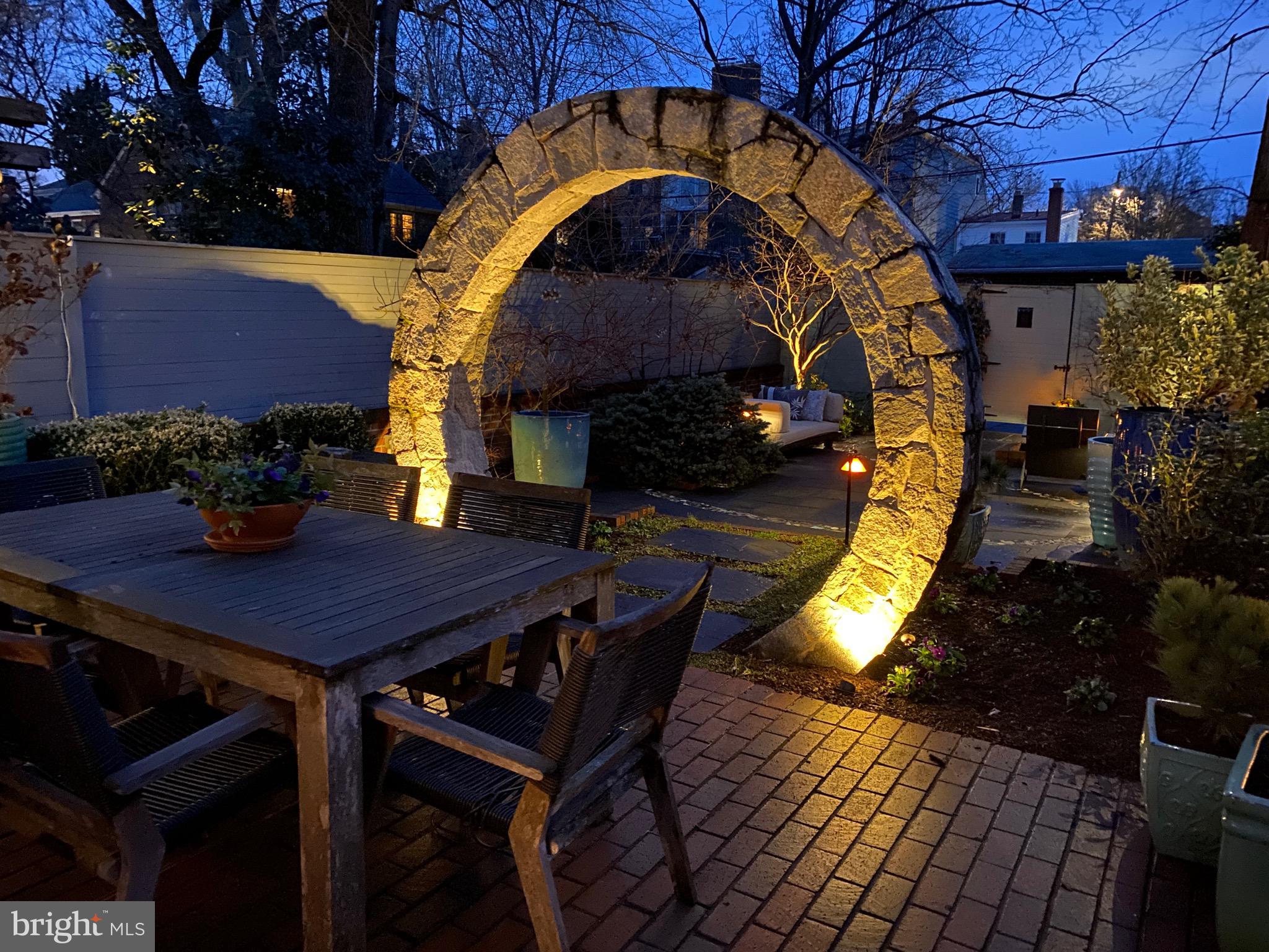 OLD TOWN ALEXANDRIA - Residential