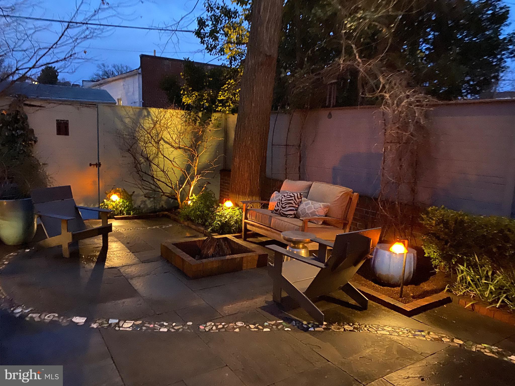 OLD TOWN ALEXANDRIA - Residential