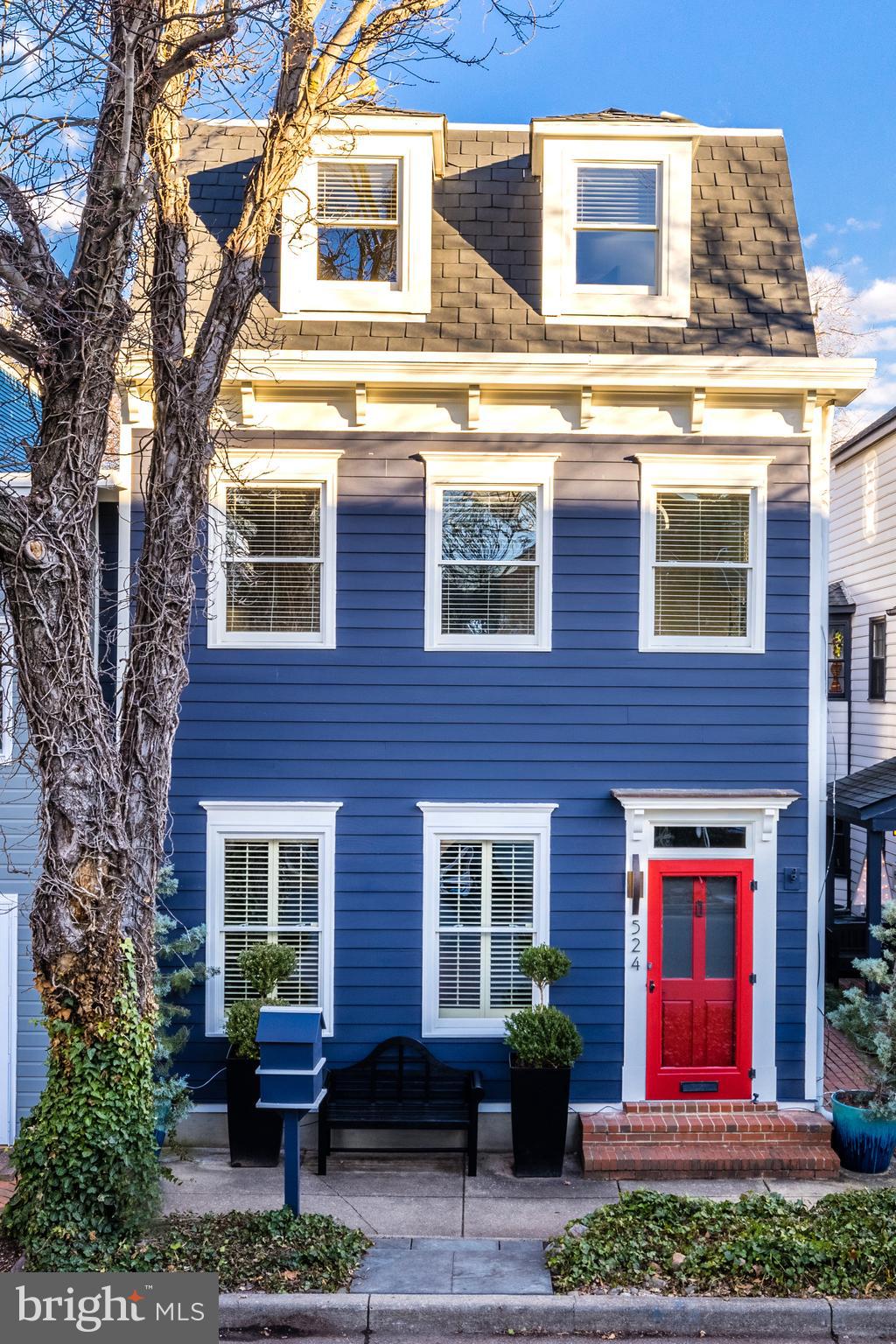 OLD TOWN ALEXANDRIA - Residential