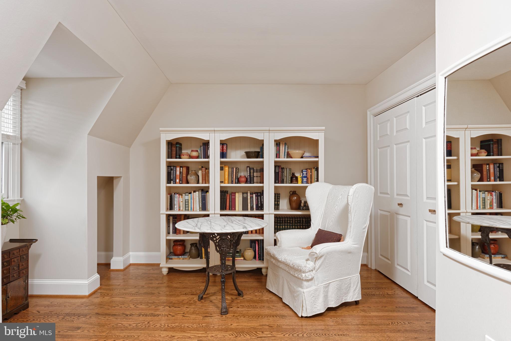 OLD TOWN ALEXANDRIA - Residential