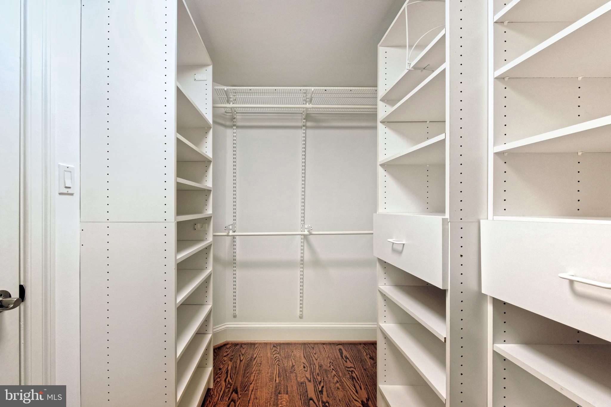 OLD TOWN ALEXANDRIA - Residential