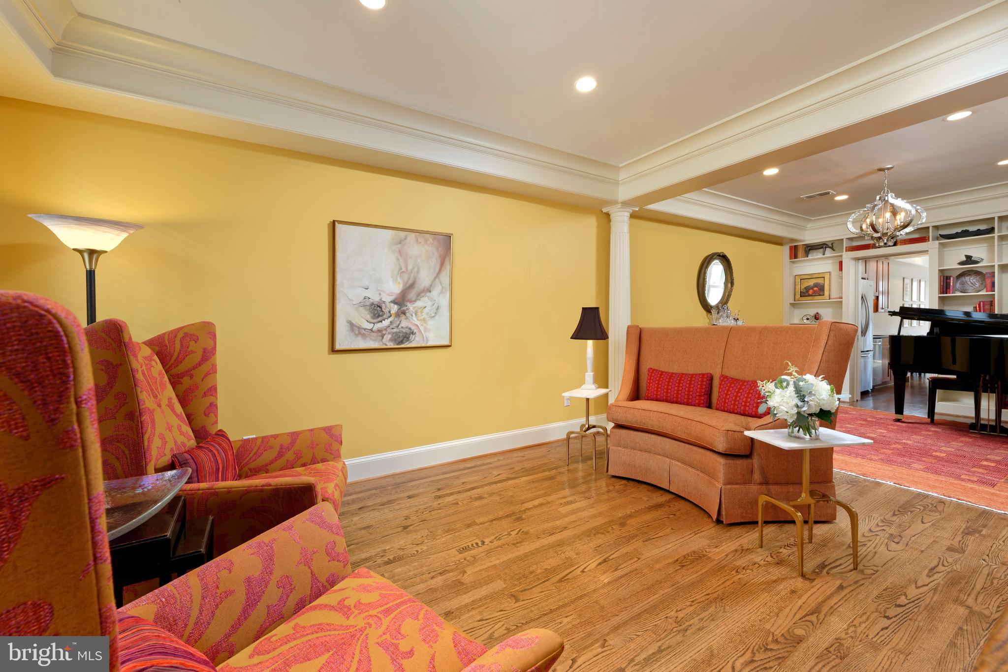 OLD TOWN ALEXANDRIA - Residential