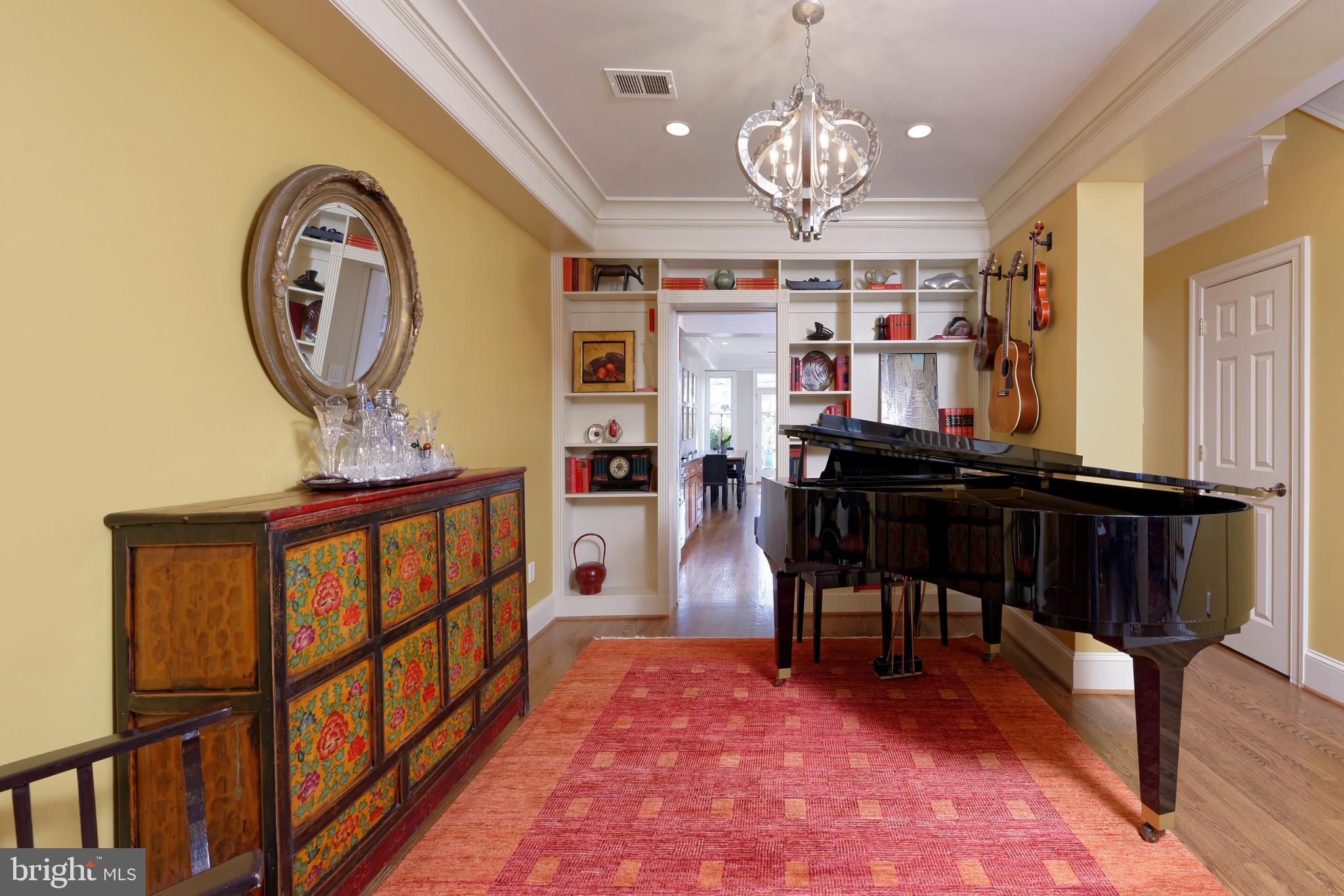 OLD TOWN ALEXANDRIA - Residential