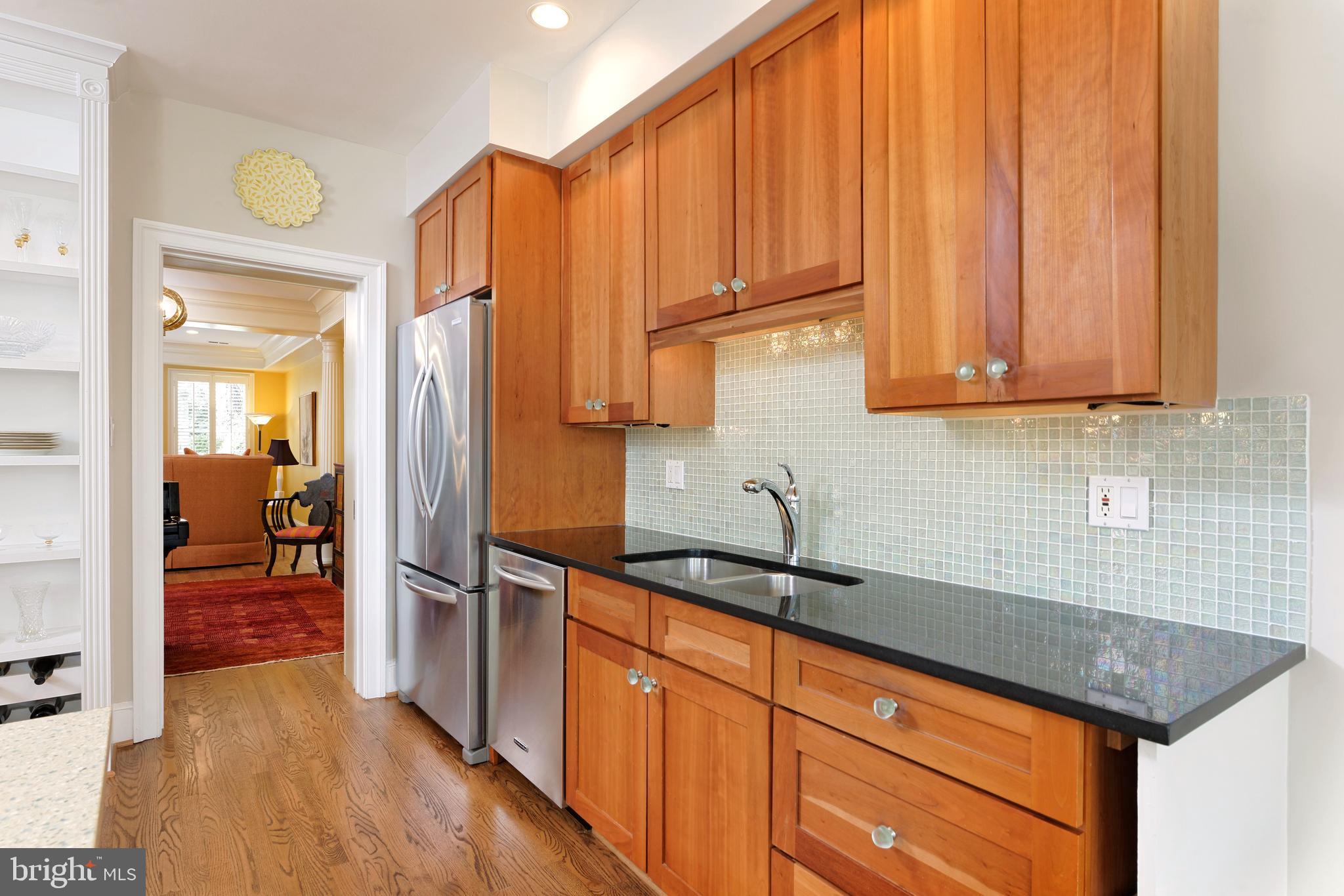 OLD TOWN ALEXANDRIA - Residential