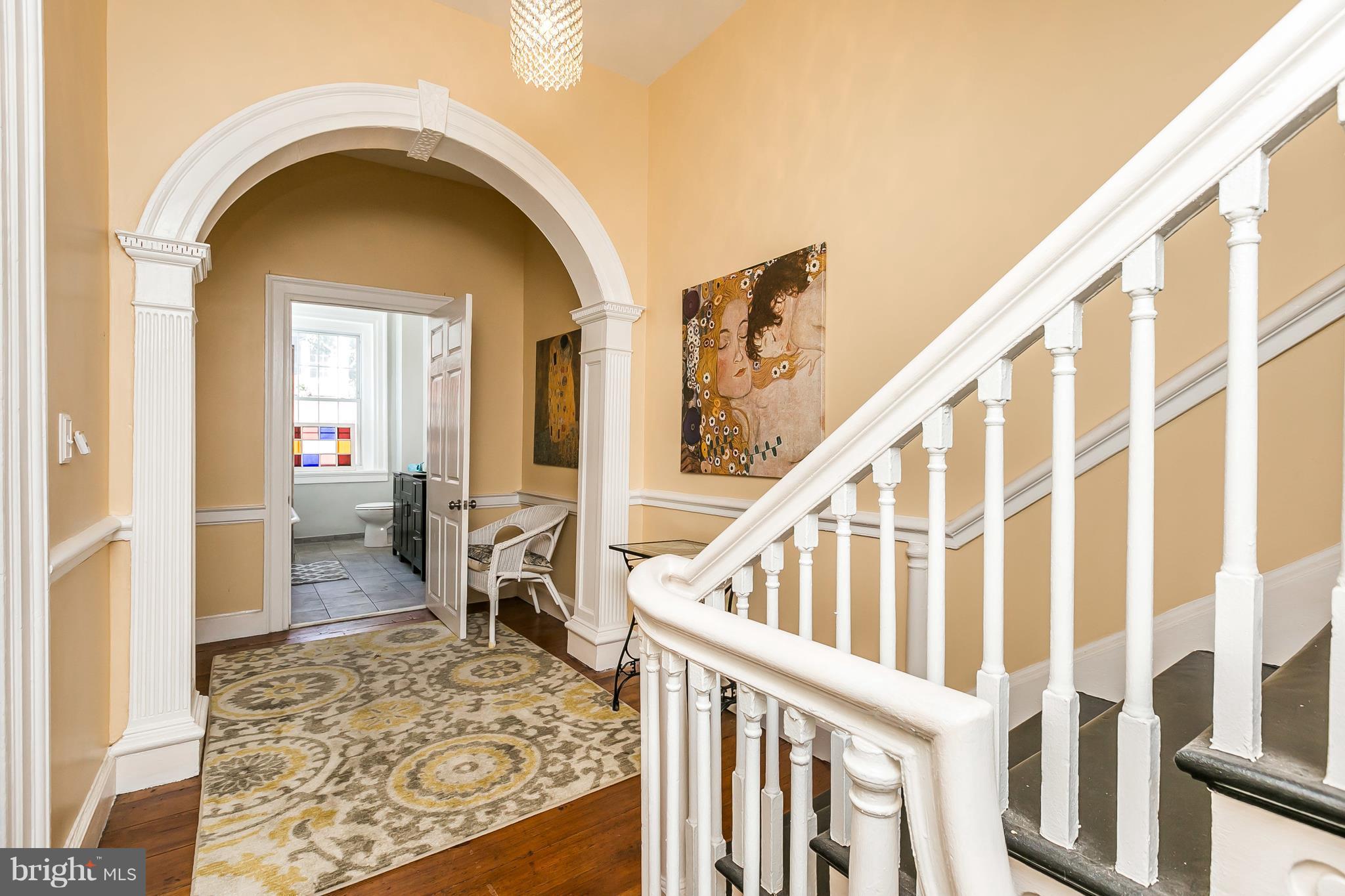 LITTLE ITALY - Residential Lease