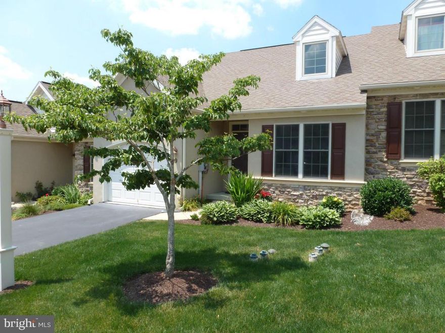 One floor living in this bright open floor plan with vaulted ceilings. NO SNOW NO MOW. 3 bedrooms, 3 full baths with 2nd floor loft and bedroom suite. Daylight walkout basement and deck with panoramic views. This home is move in ready.