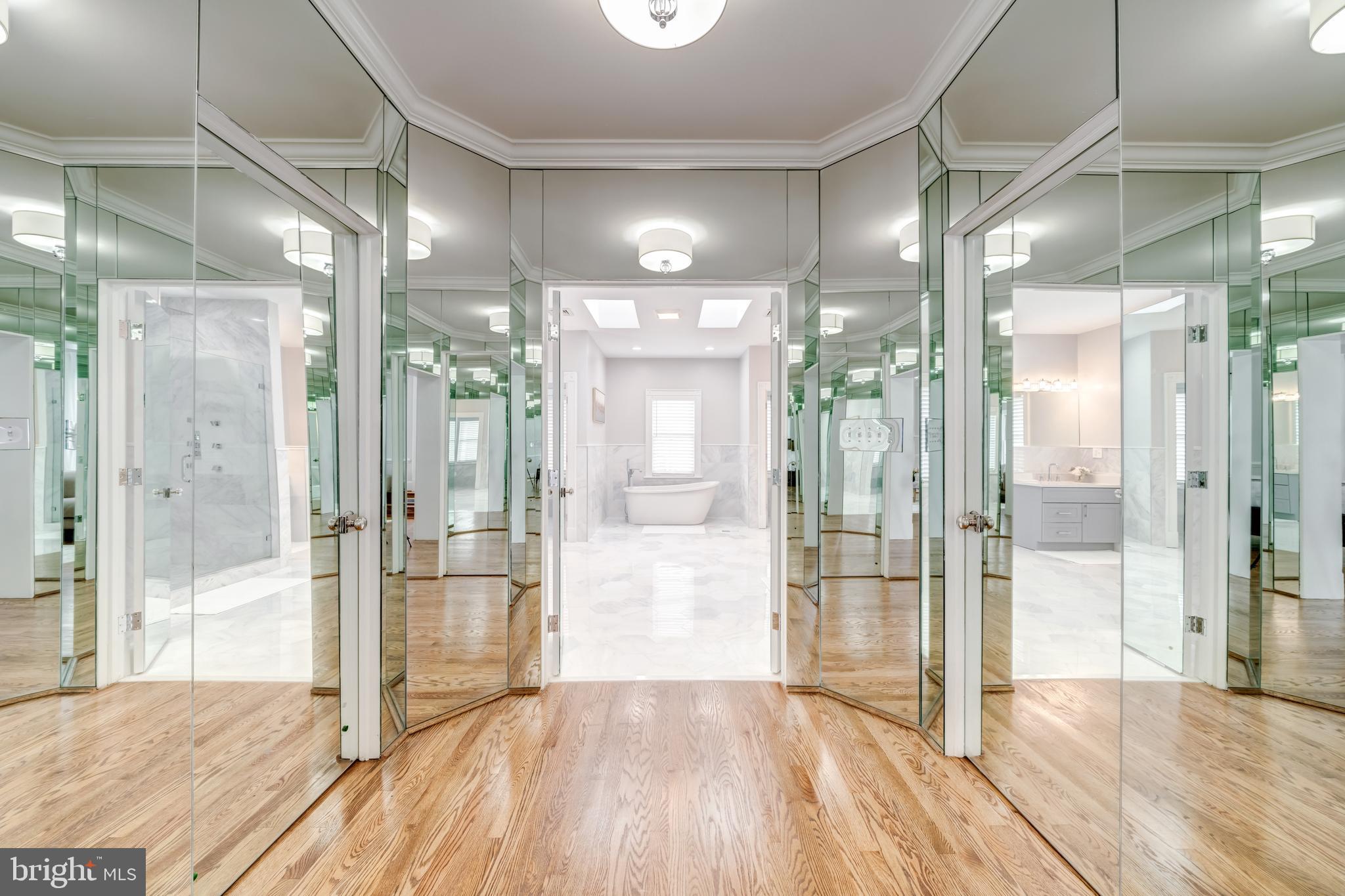 ROLLING VALLEY - Residential Lease