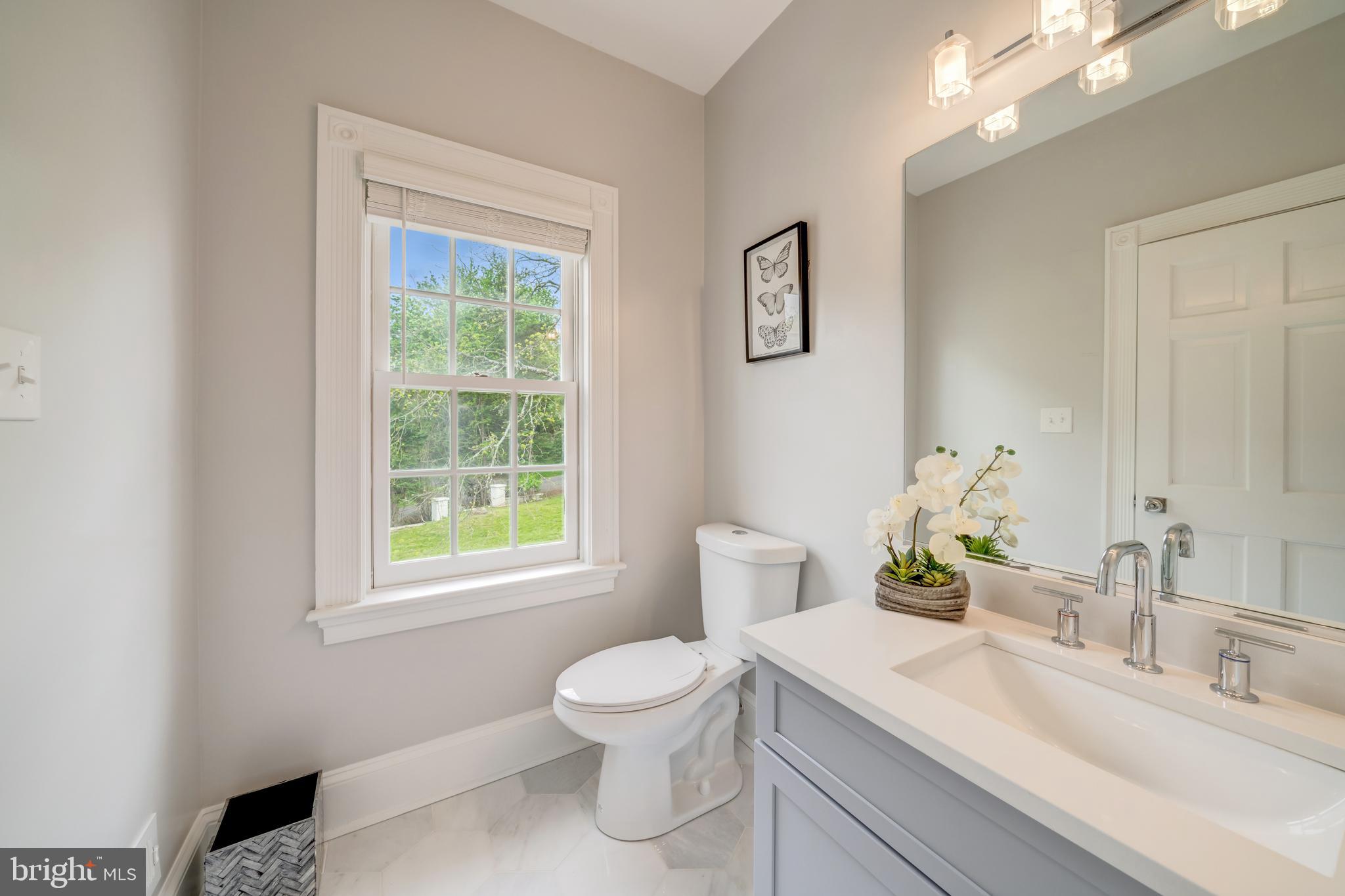 ROLLING VALLEY - Residential Lease