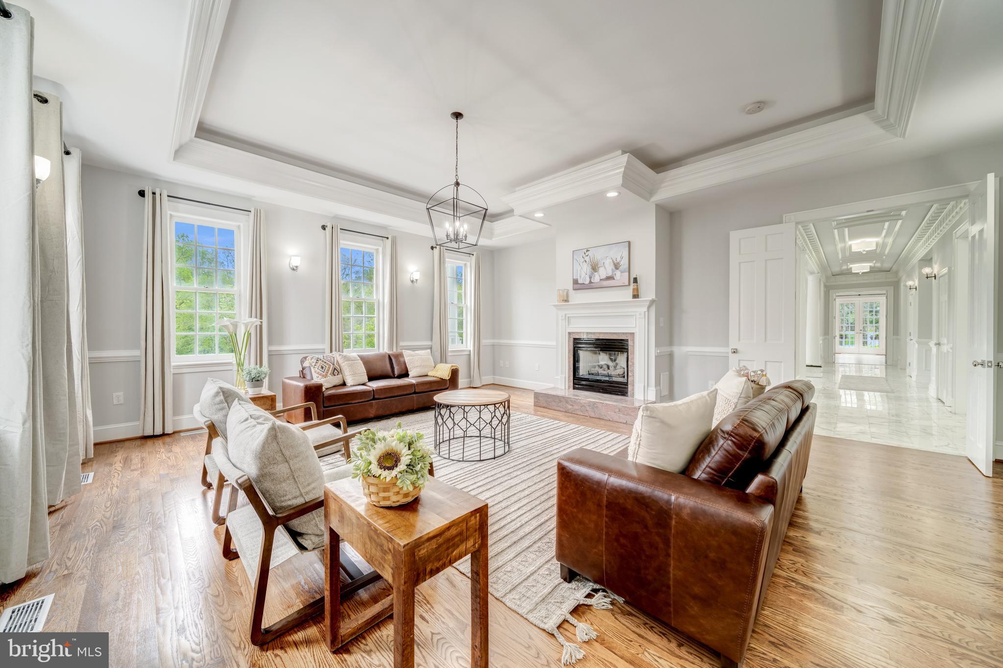 ROLLING VALLEY - Residential Lease