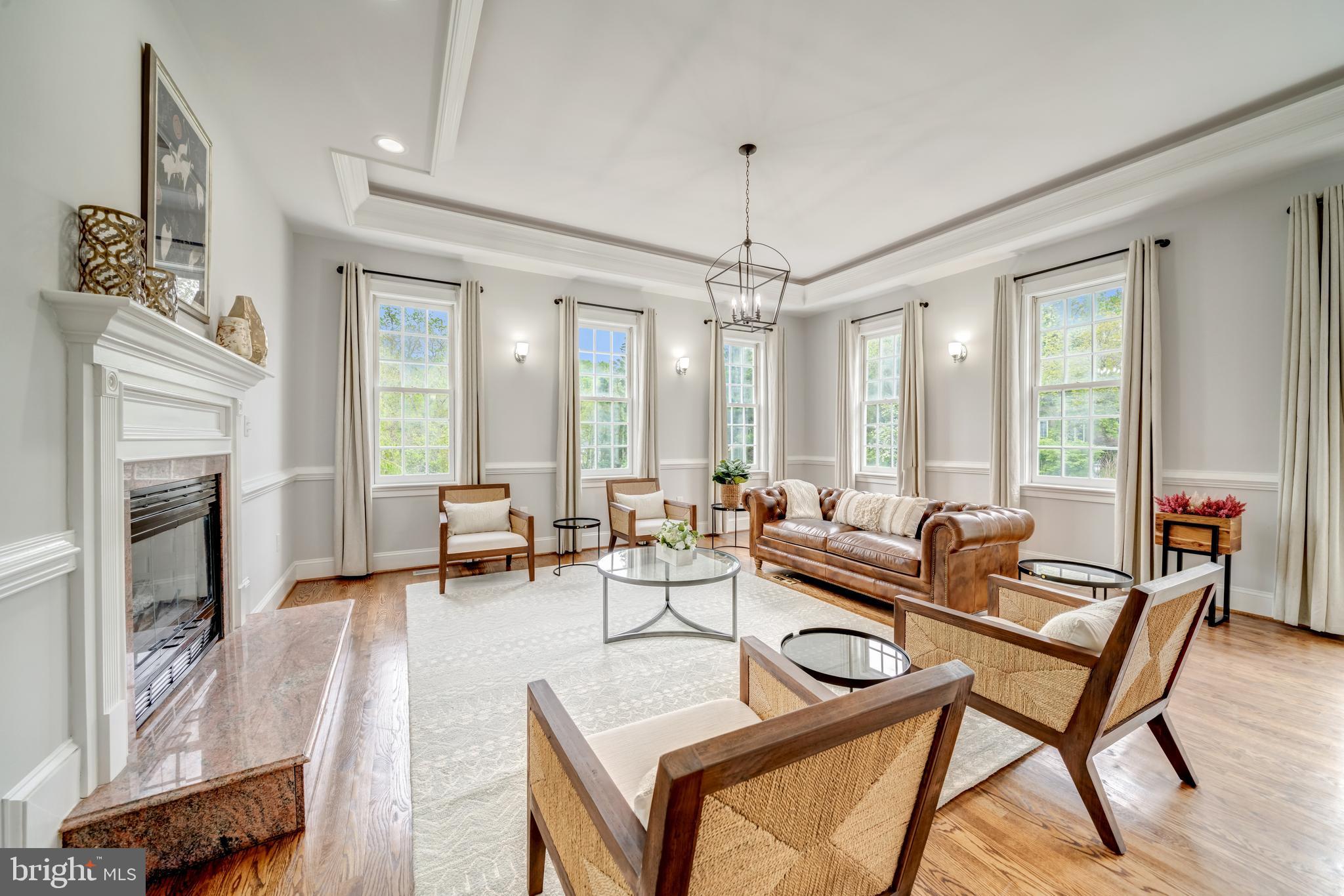 ROLLING VALLEY - Residential Lease