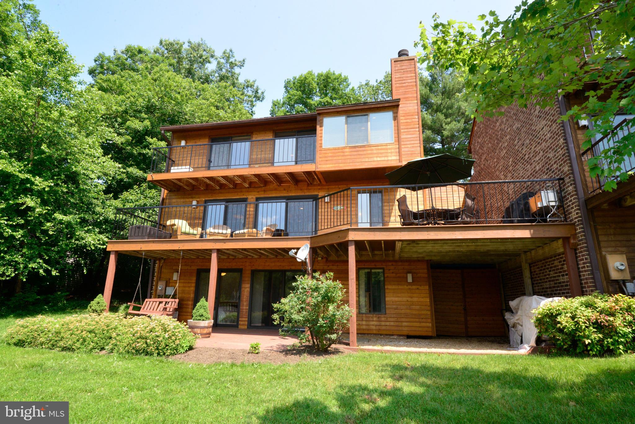 CABOTS POINT - Residential