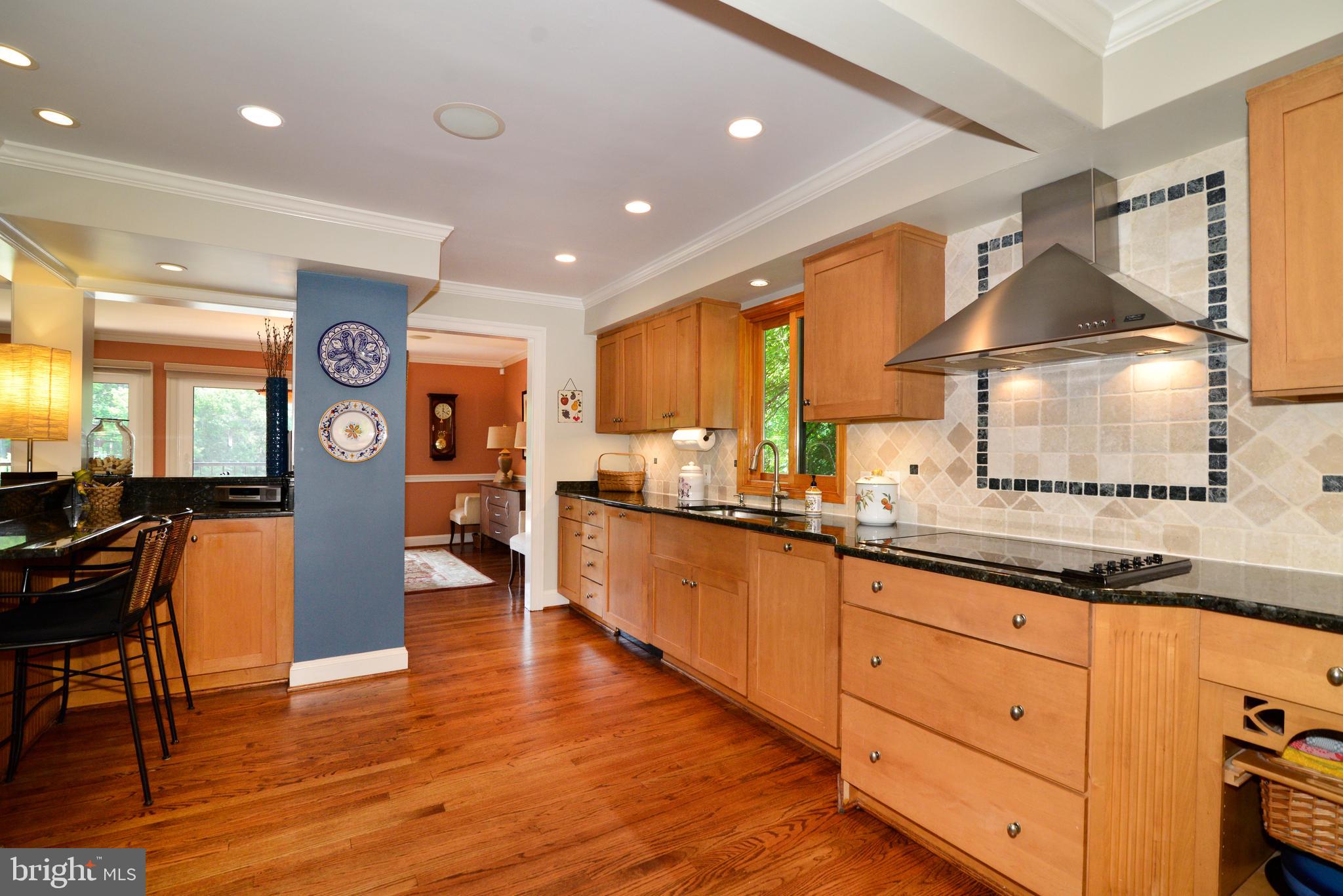 CABOTS POINT - Residential