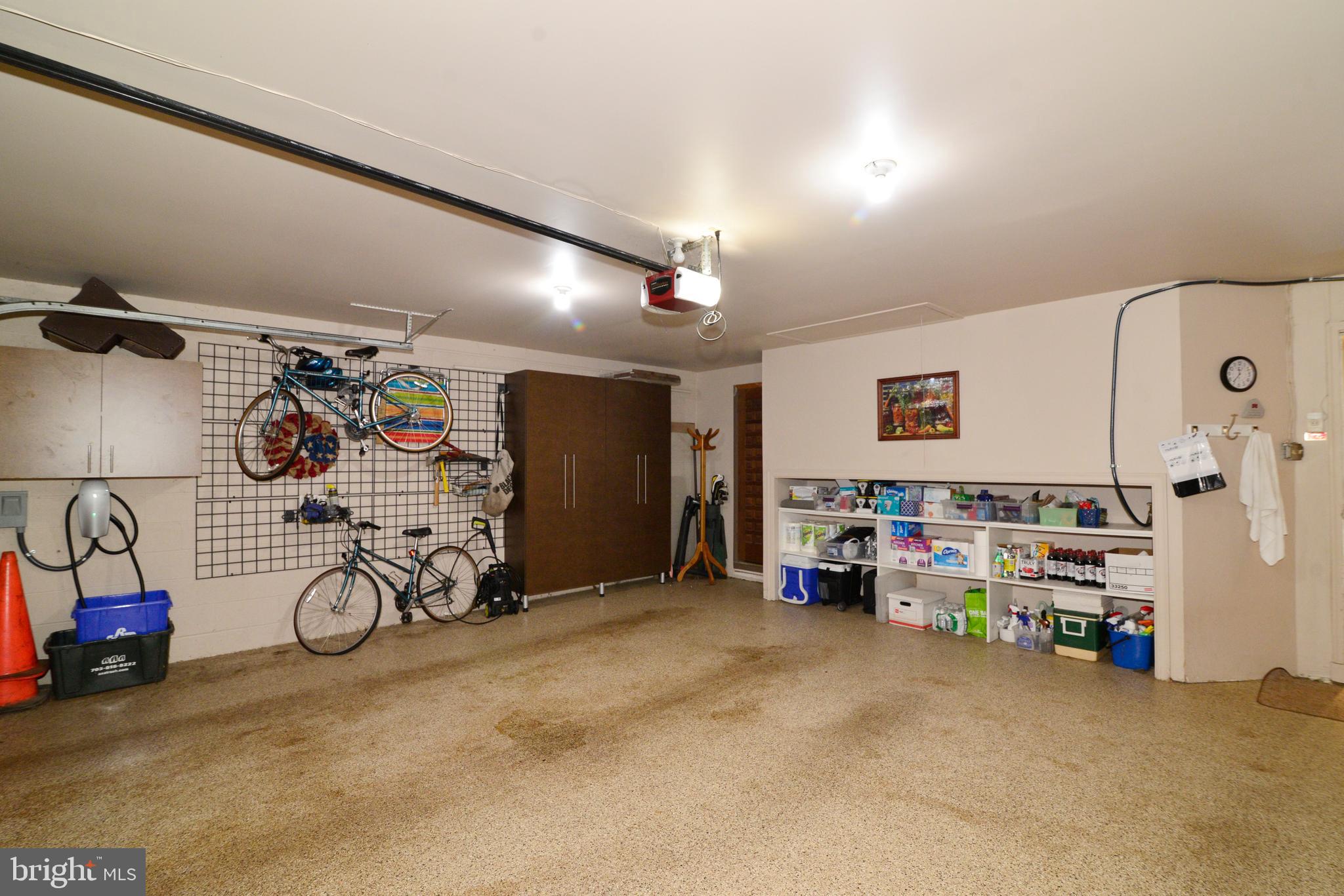 CABOTS POINT - Residential