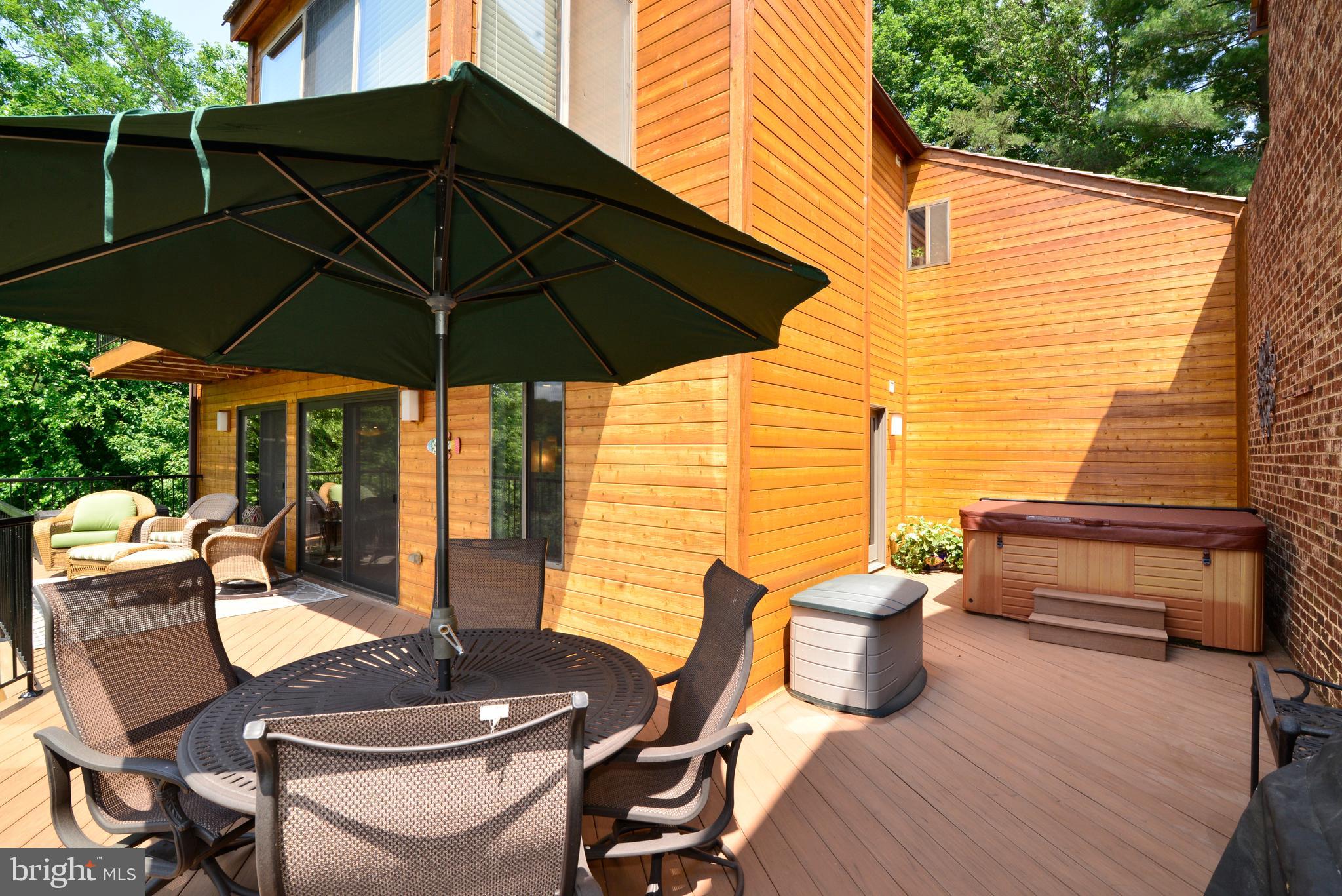 CABOTS POINT - Residential