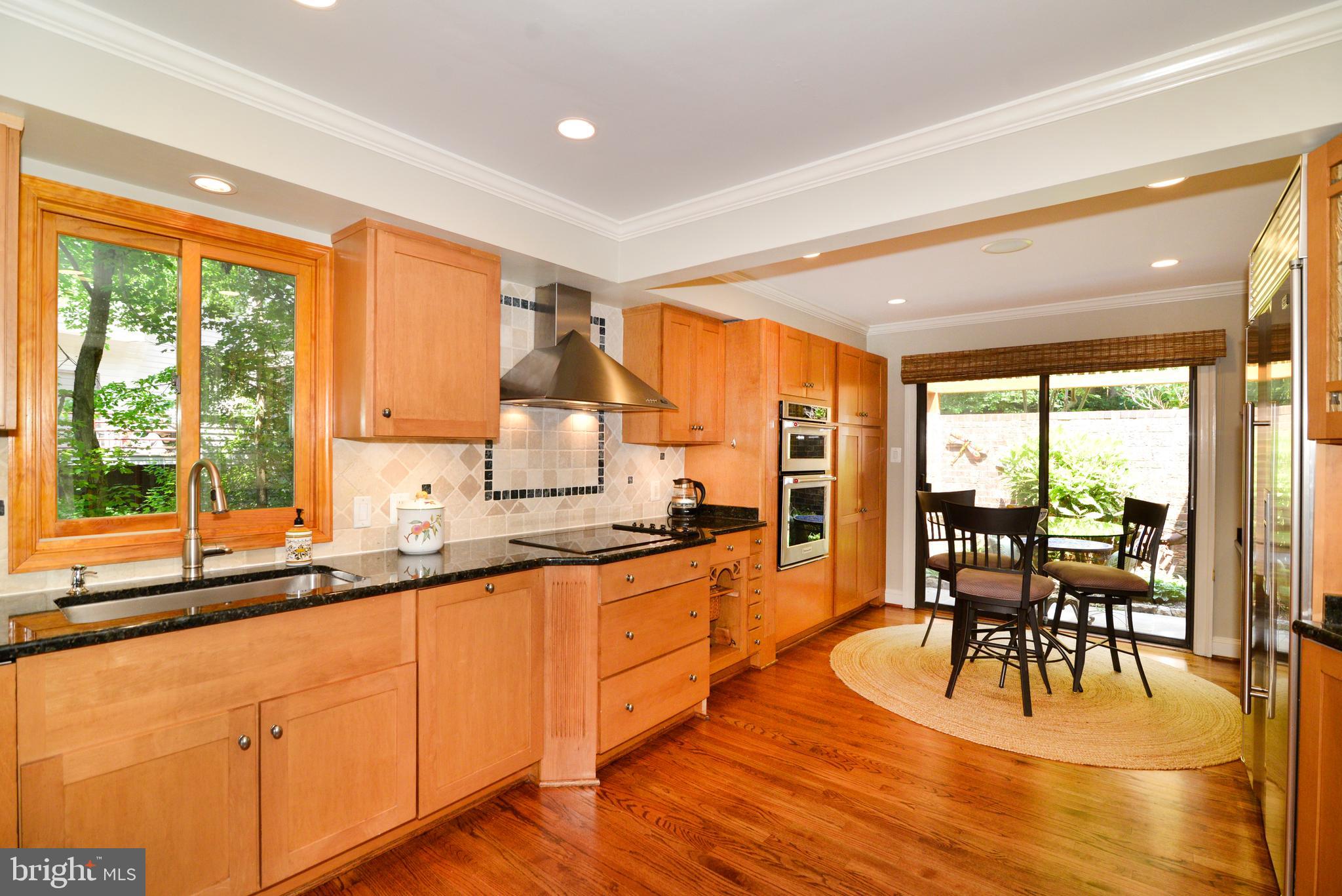 CABOTS POINT - Residential