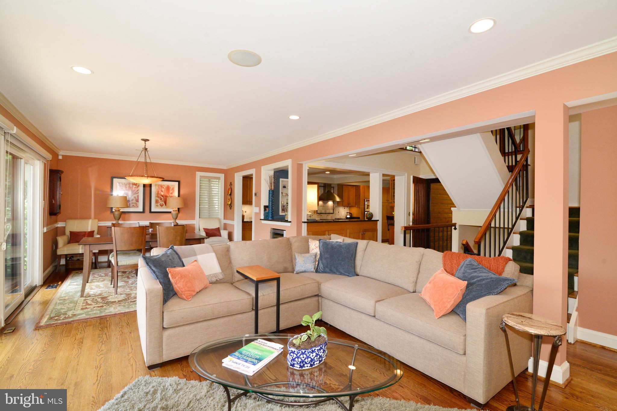 CABOTS POINT - Residential