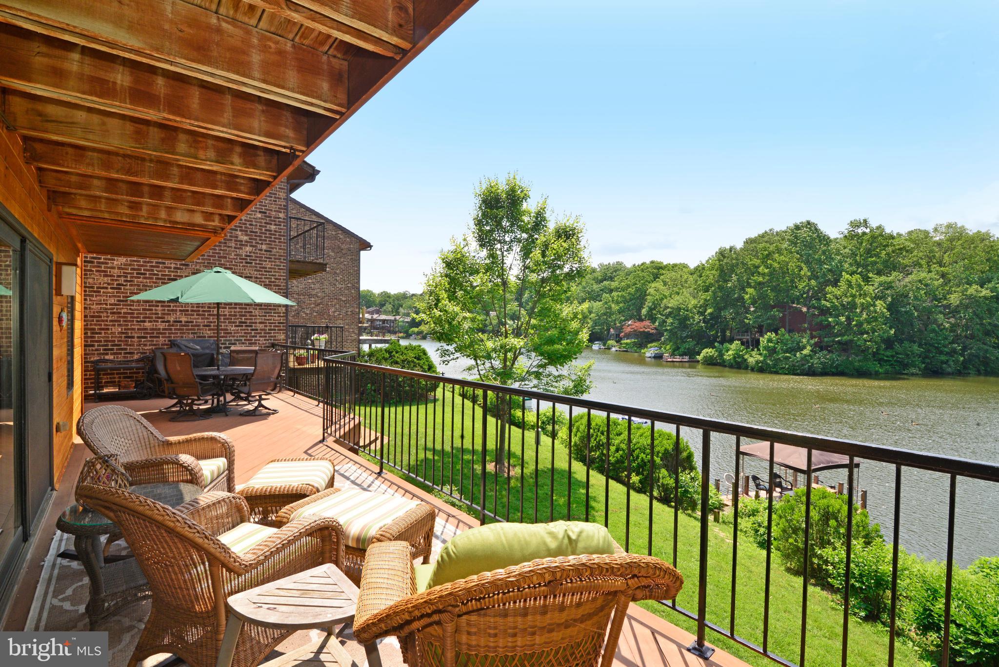 CABOTS POINT - Residential