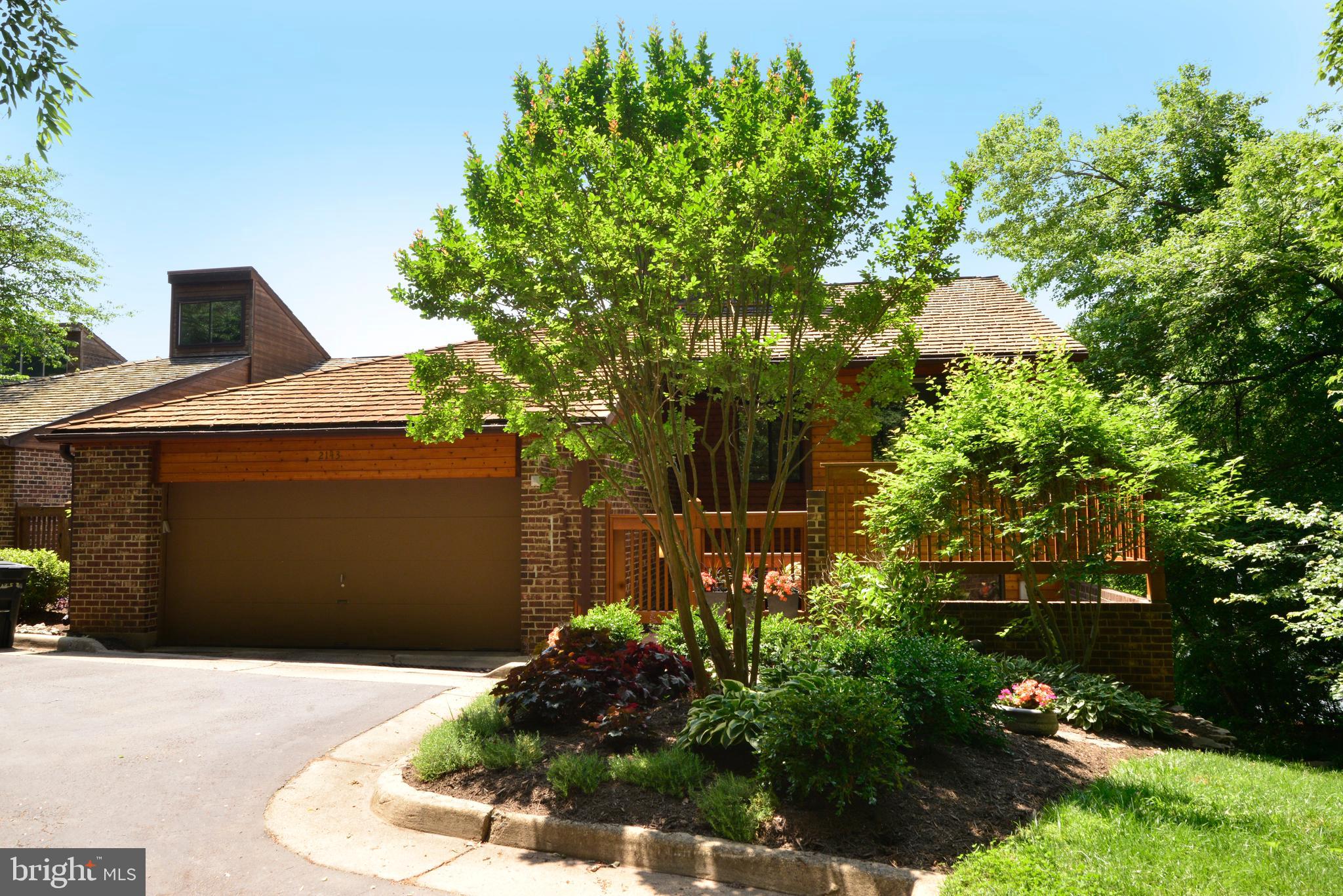 CABOTS POINT - Residential