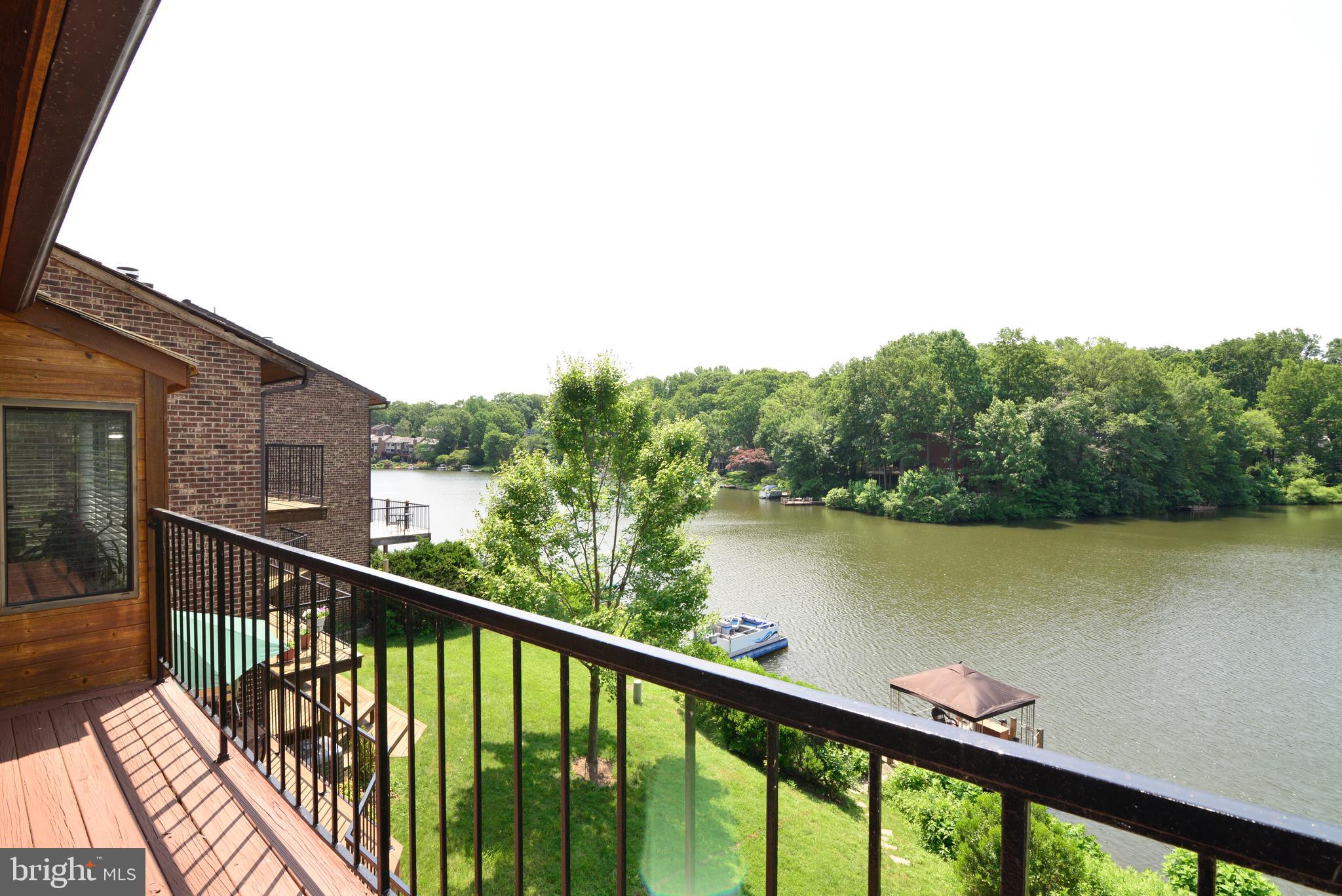 CABOTS POINT - Residential